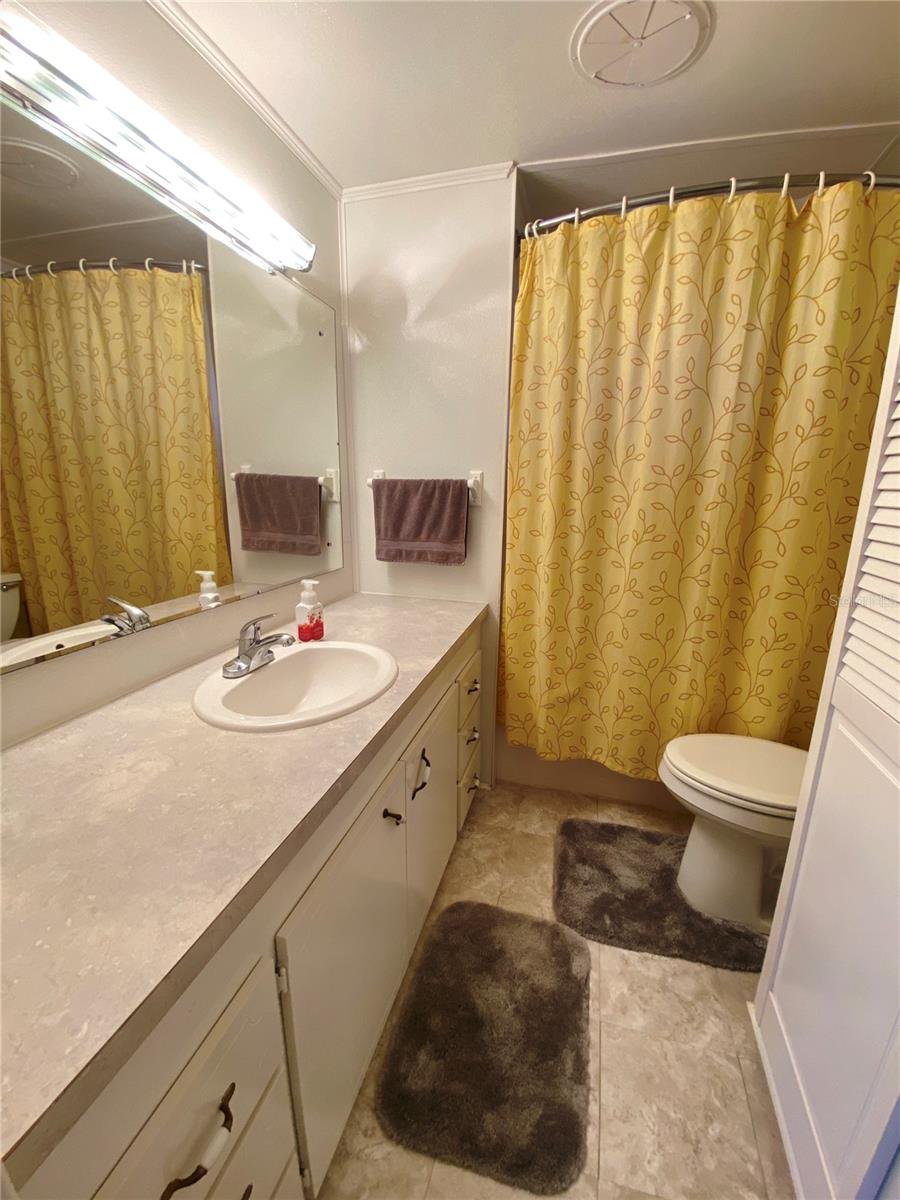 Image 8 of 18 For 104 Americana Court Ne 207