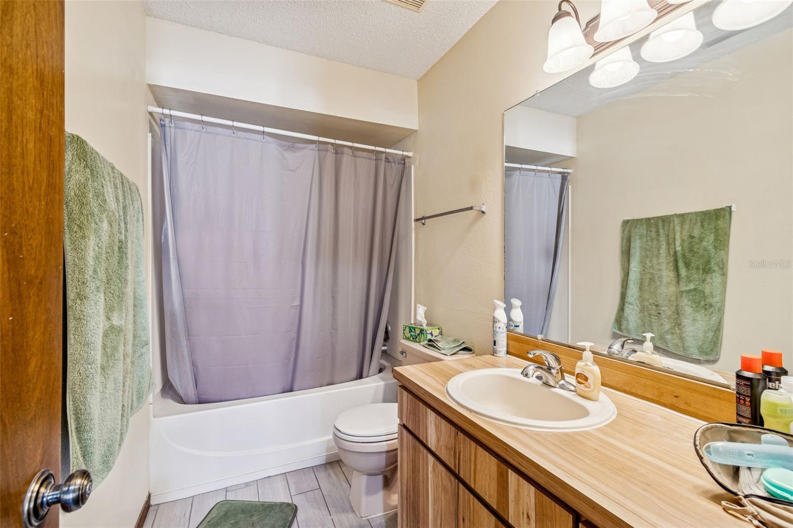 Image 10 of 15 For 6404 Adelia Avenue