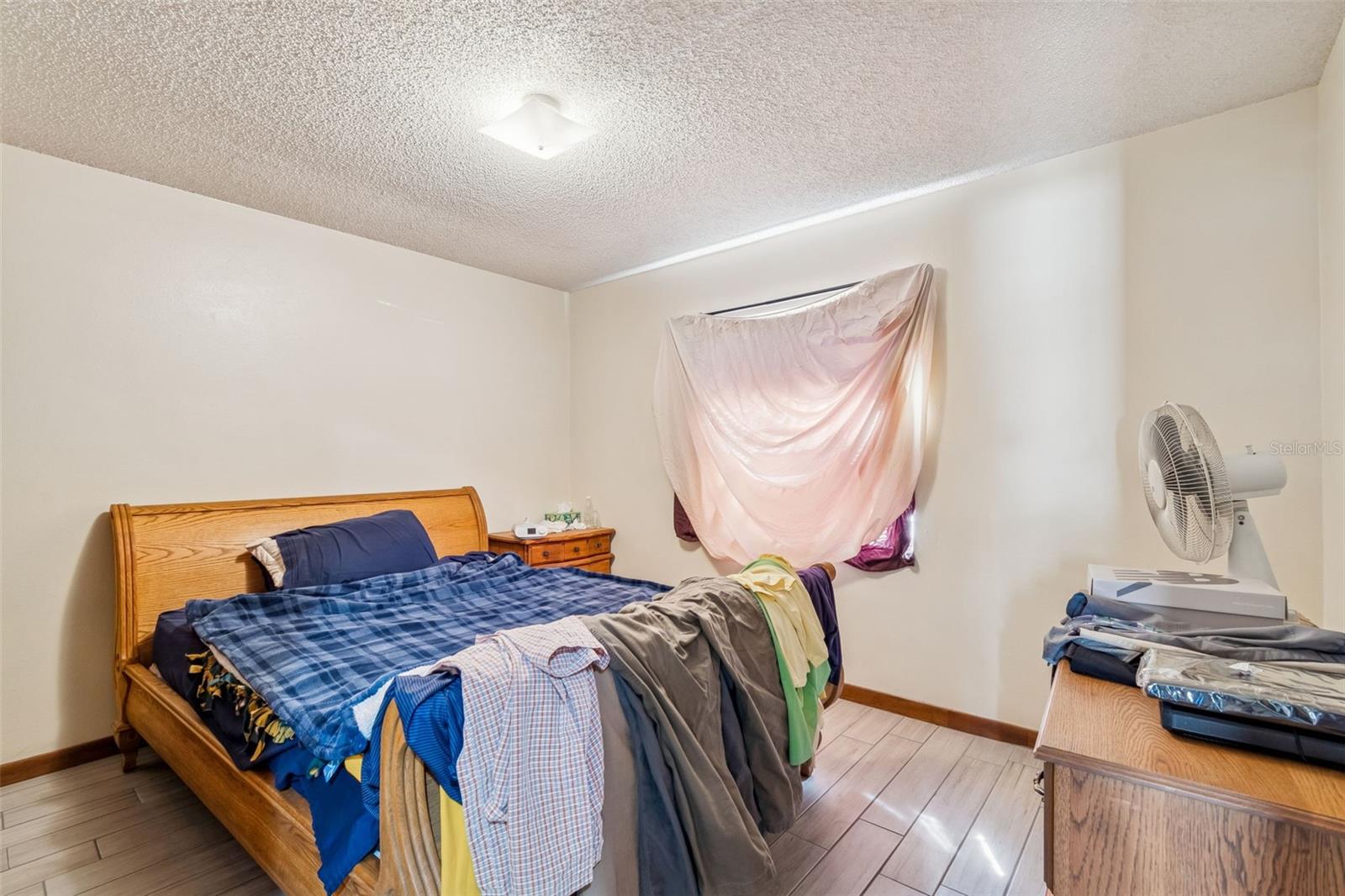 Image 9 of 15 For 6404 Adelia Avenue