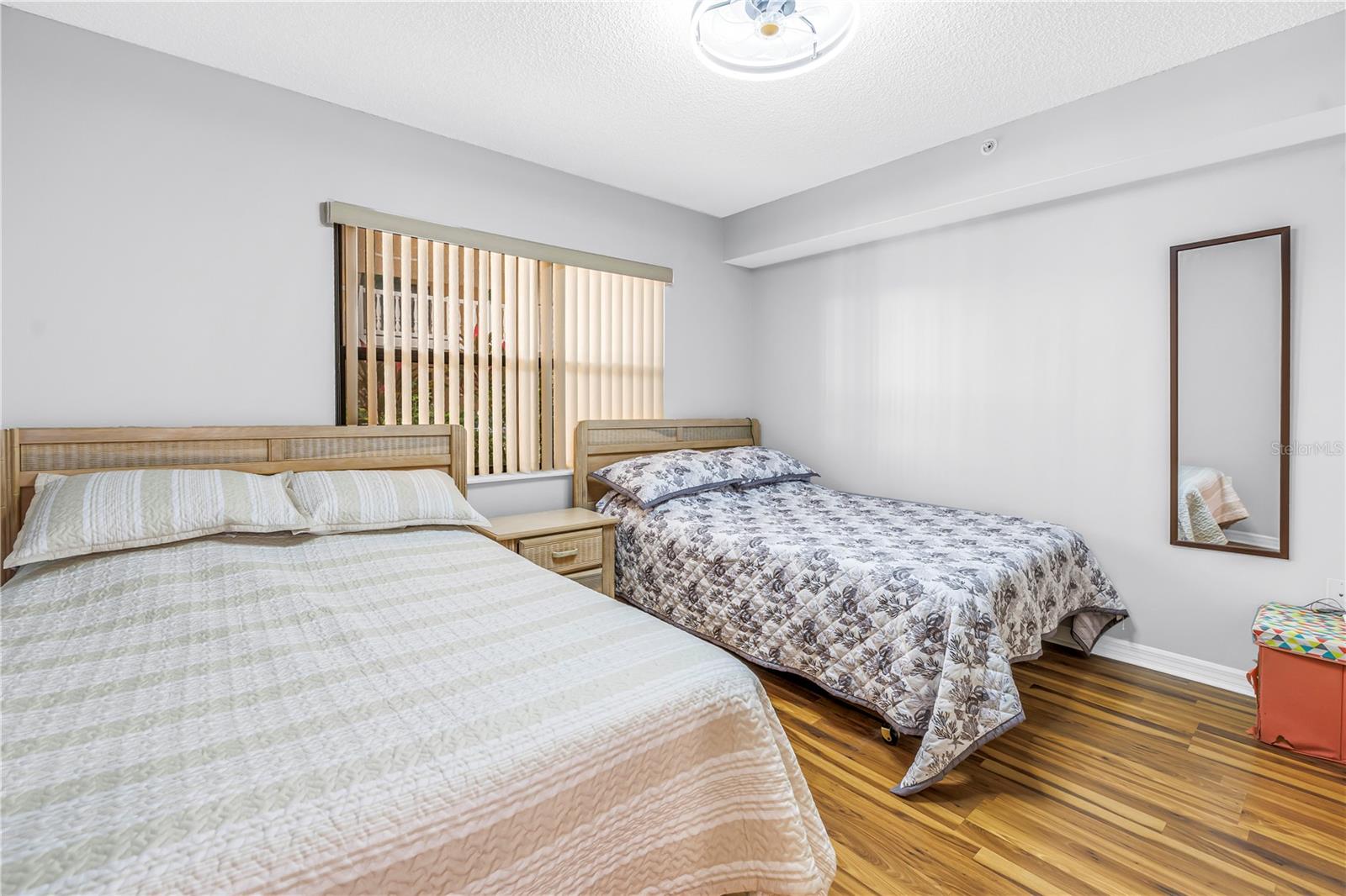 Image 25 of 47 For 6650 Sunset Way 105