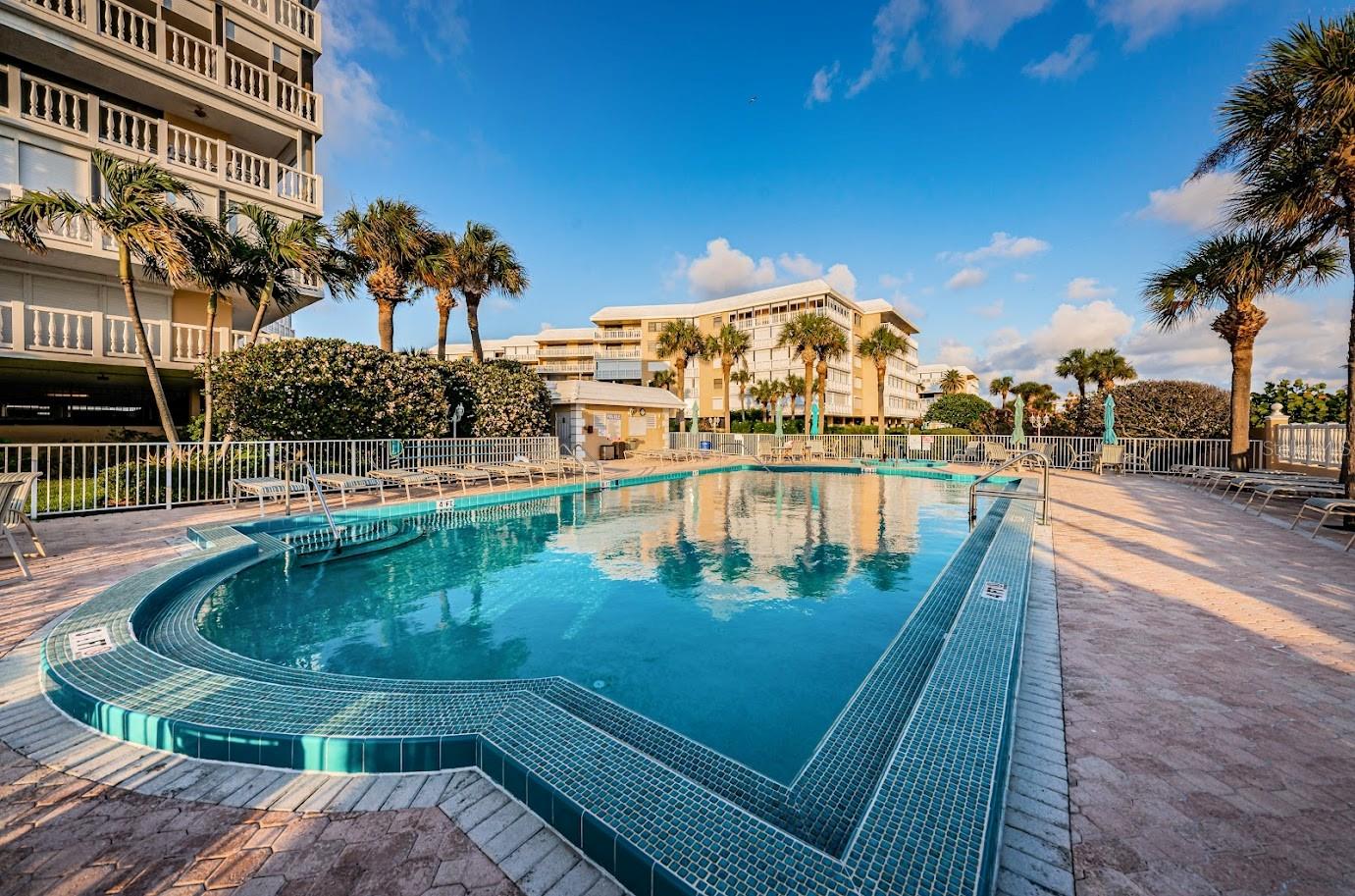 Image 32 of 47 For 6650 Sunset Way 105