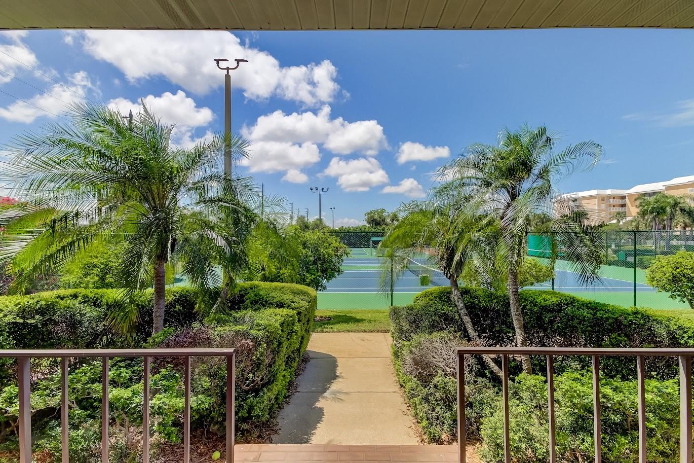 Image 43 of 47 For 6650 Sunset Way 105