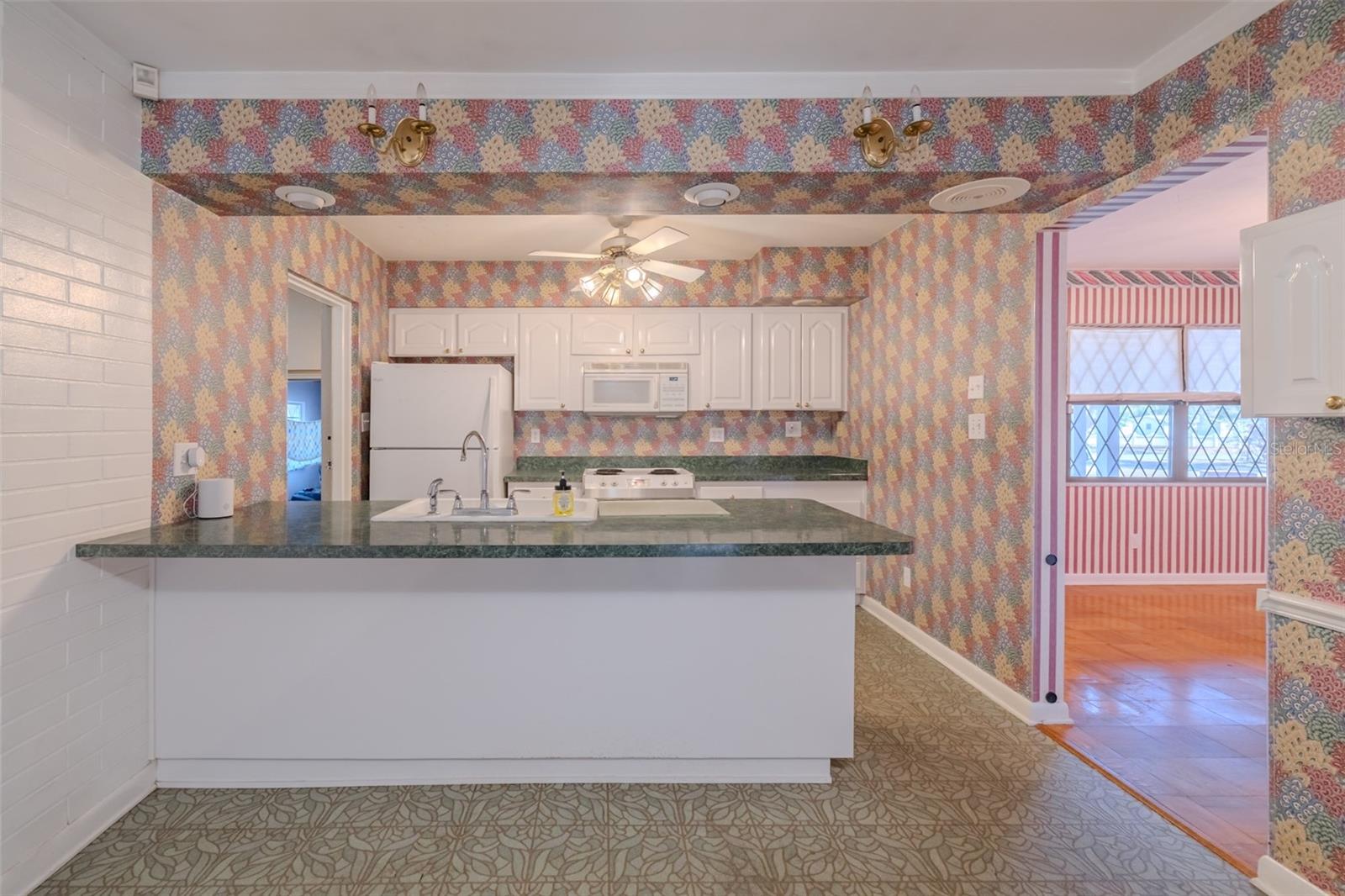 Image 10 of 62 For 1109 Orangewalk Drive