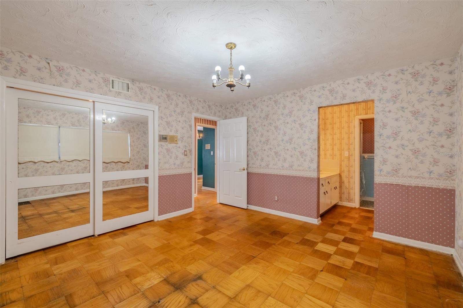 Image 18 of 62 For 1109 Orangewalk Drive