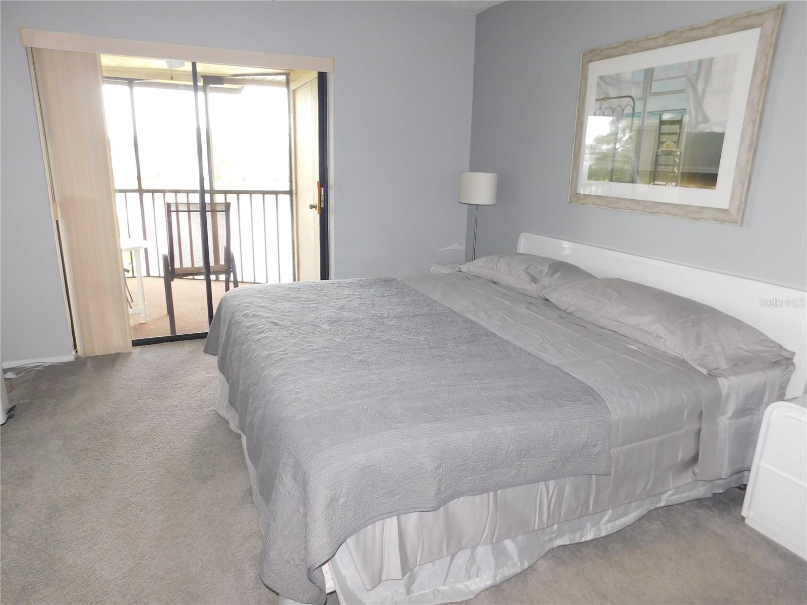 Image 13 of 22 For 270 Woodlake Wynde 270