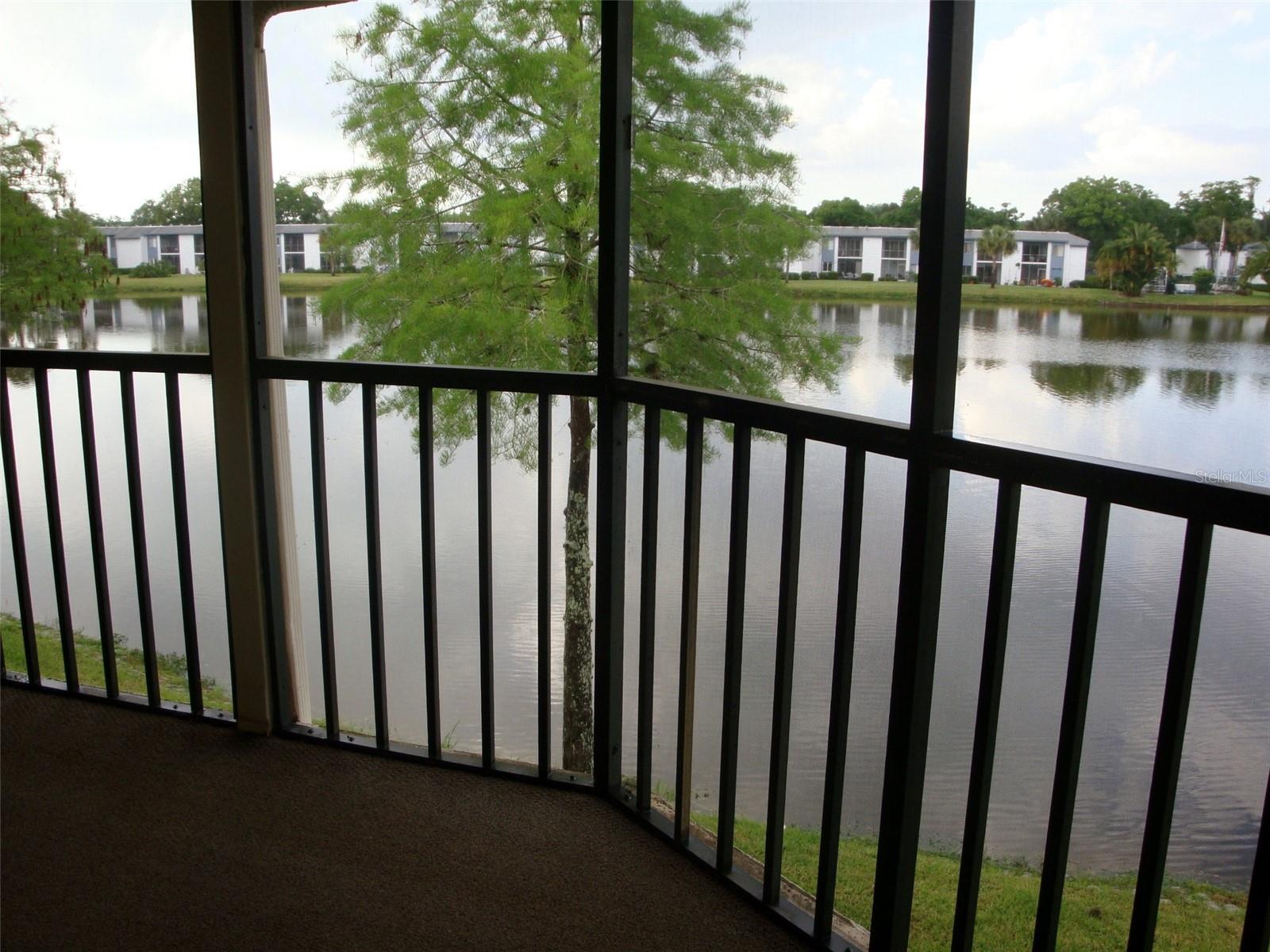 Image 20 of 22 For 270 Woodlake Wynde 270