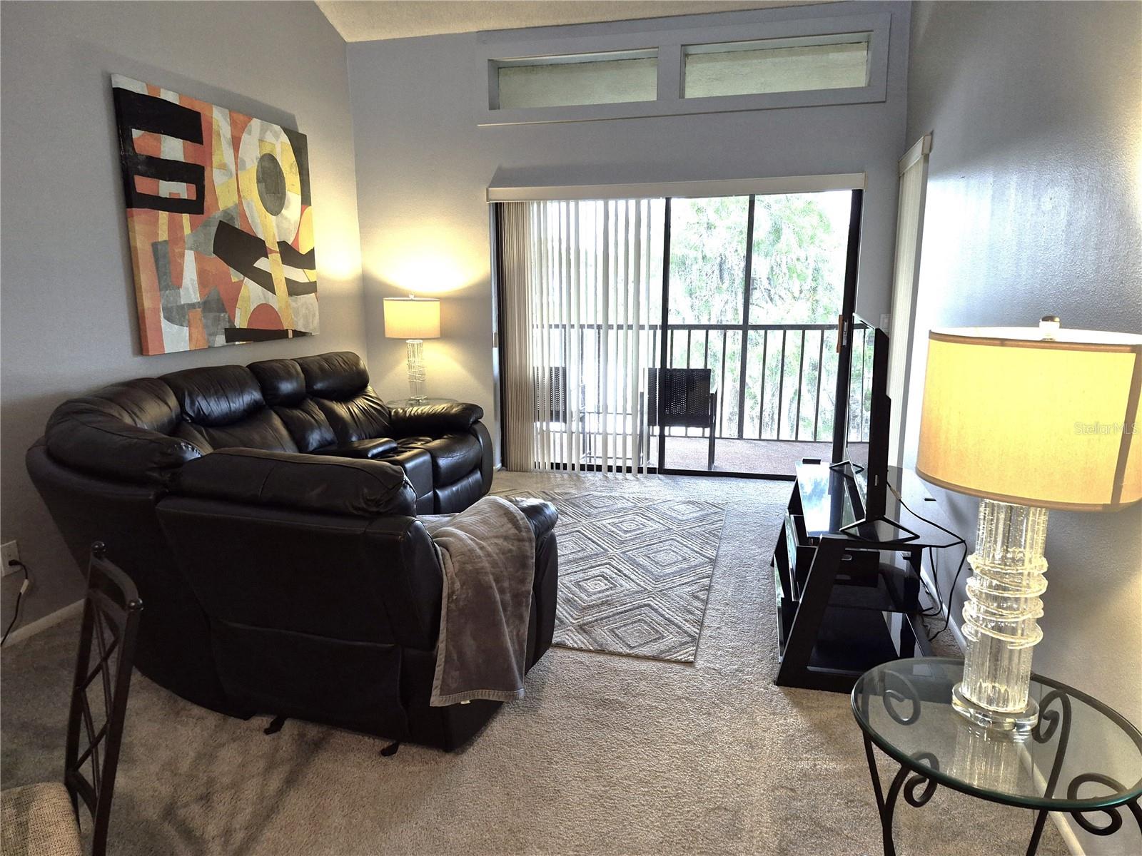 Image 4 of 22 For 270 Woodlake Wynde 270