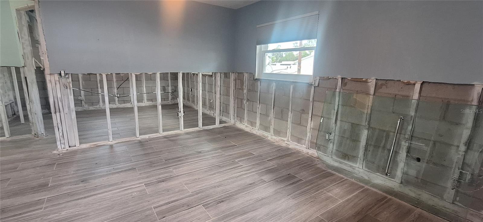 Image 10 of 16 For 6019 Venetian Boulevard Ne