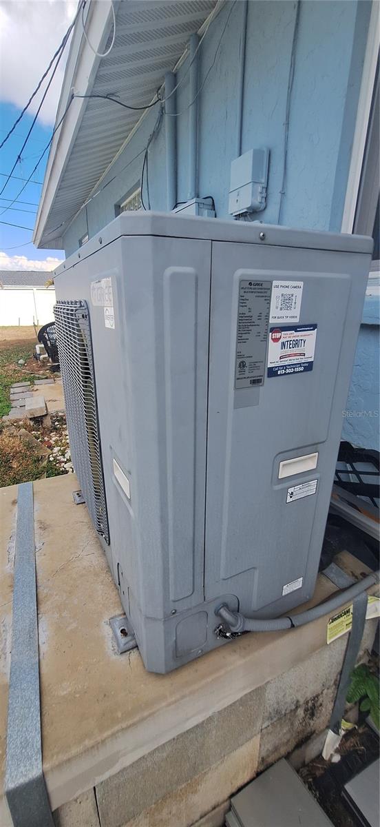 Image 15 of 16 For 6019 Venetian Boulevard Ne