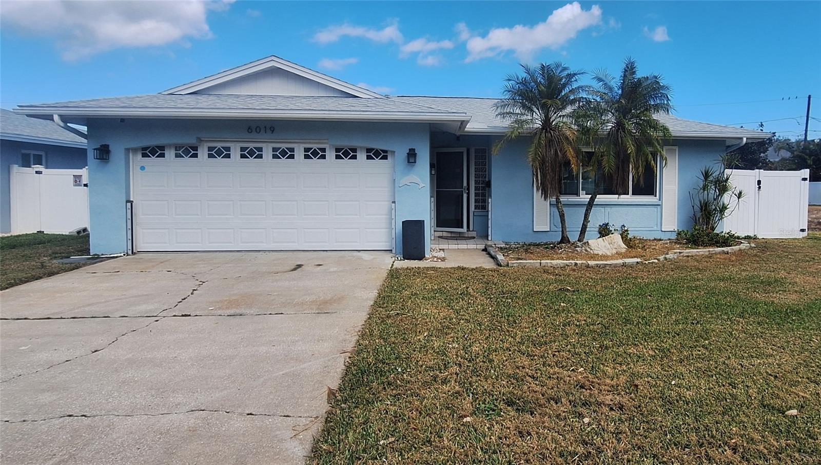 Image 2 of 16 For 6019 Venetian Boulevard Ne