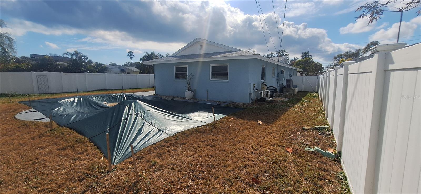 Image 4 of 16 For 6019 Venetian Boulevard Ne