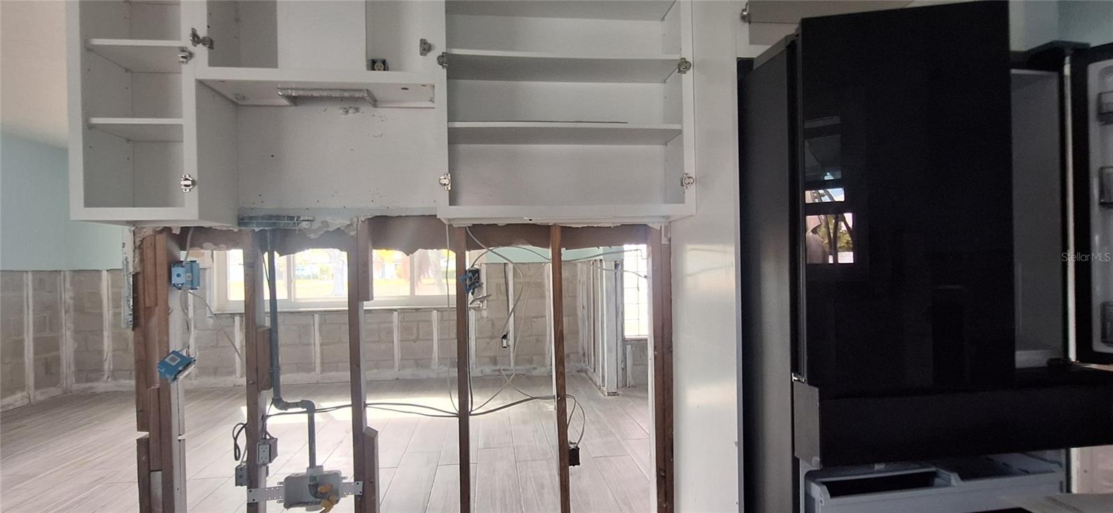 Image 9 of 16 For 6019 Venetian Boulevard Ne