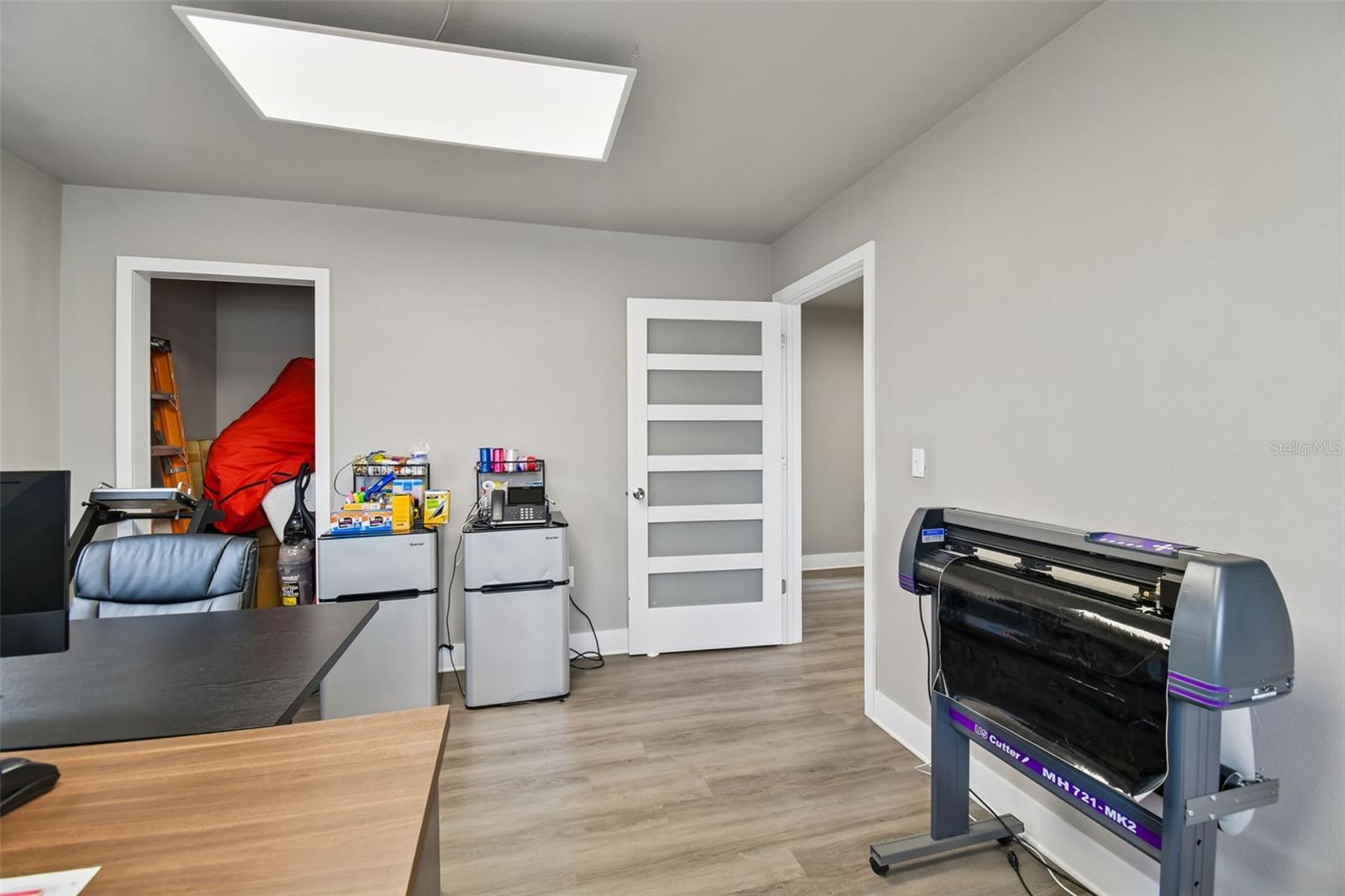 Listing photo id 1 for 10001 Water Works Lane