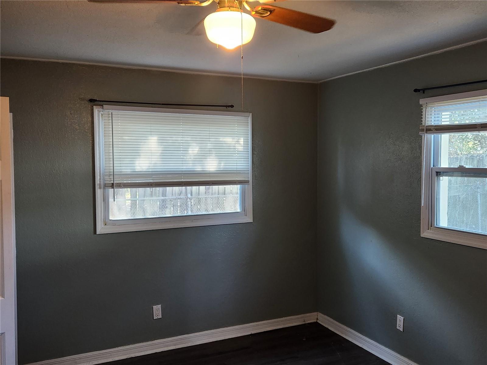 Image 10 of 18 For 665 6th Avenue N