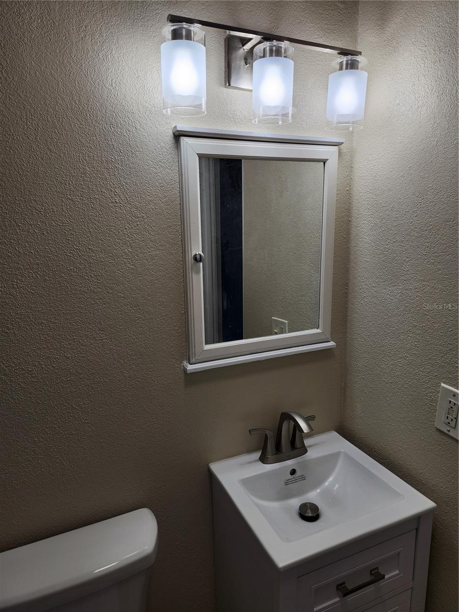 Image 16 of 18 For 665 6th Avenue N