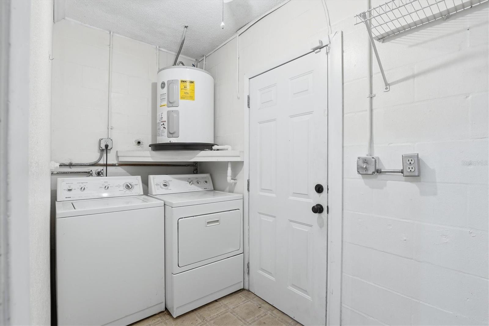 Image 28 of 58 For 5314 Harbinger Road