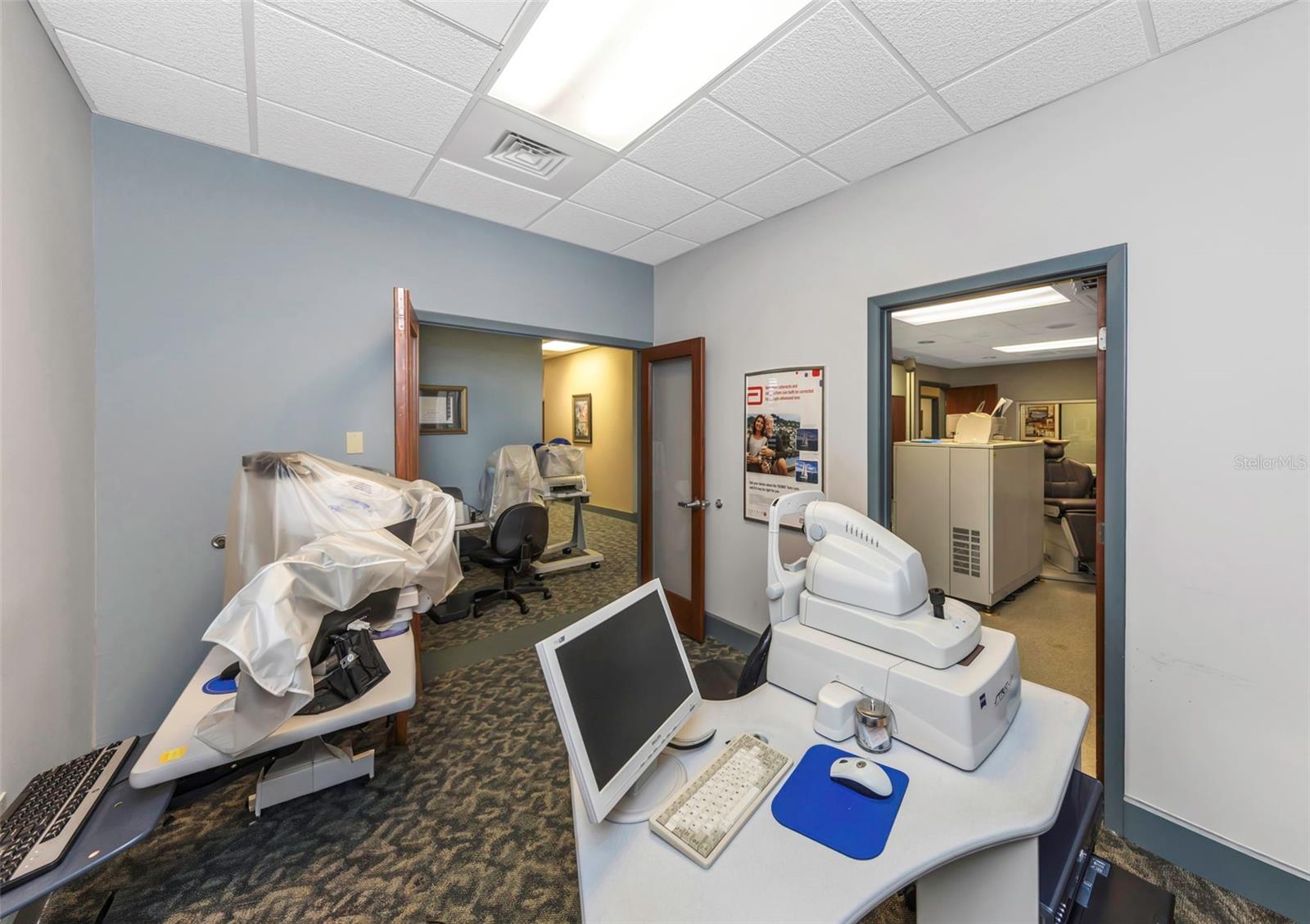 Image 18 of 55 For 2346 Drew Street 1f