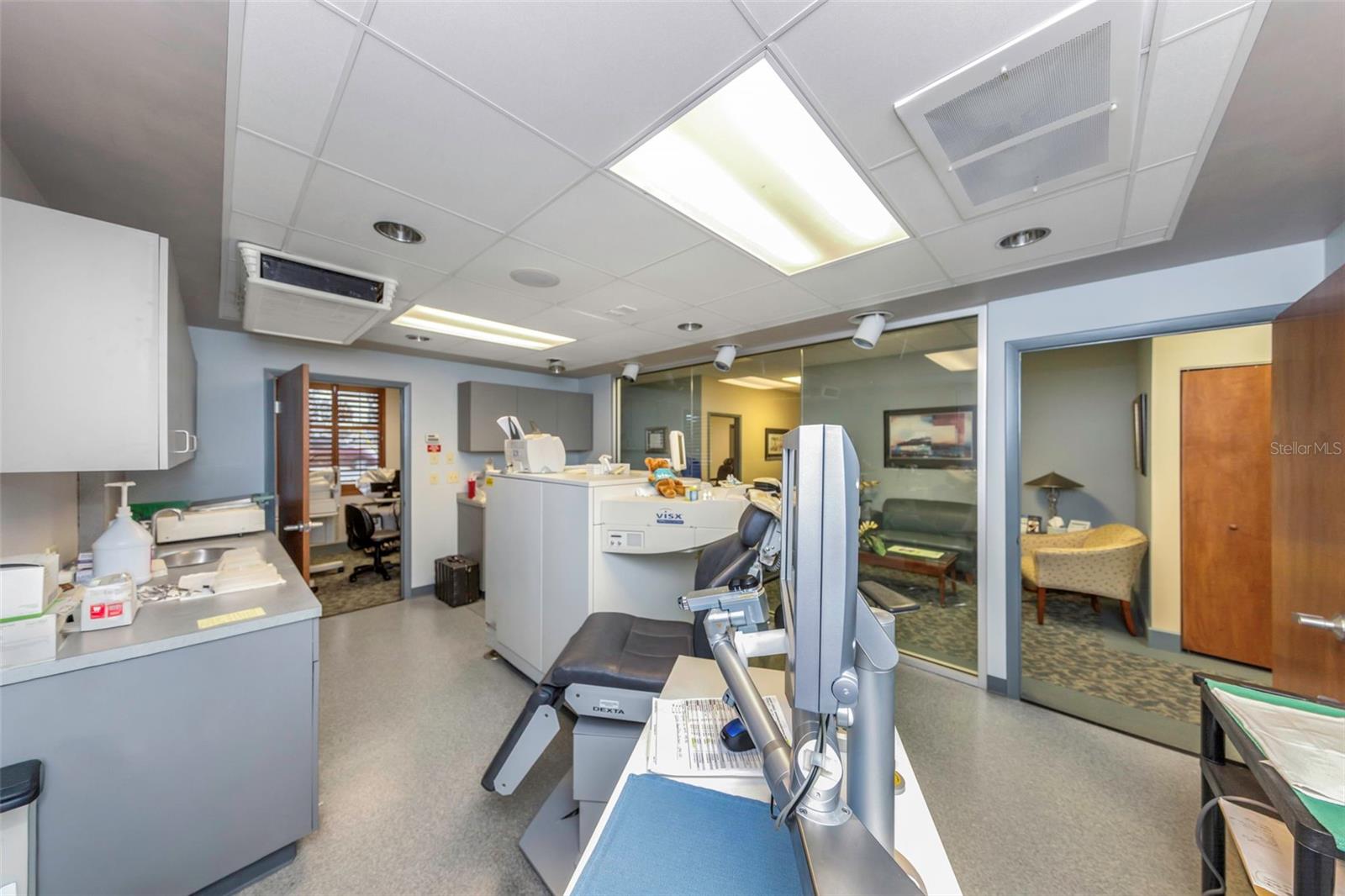 Image 21 of 55 For 2346 Drew Street 1f