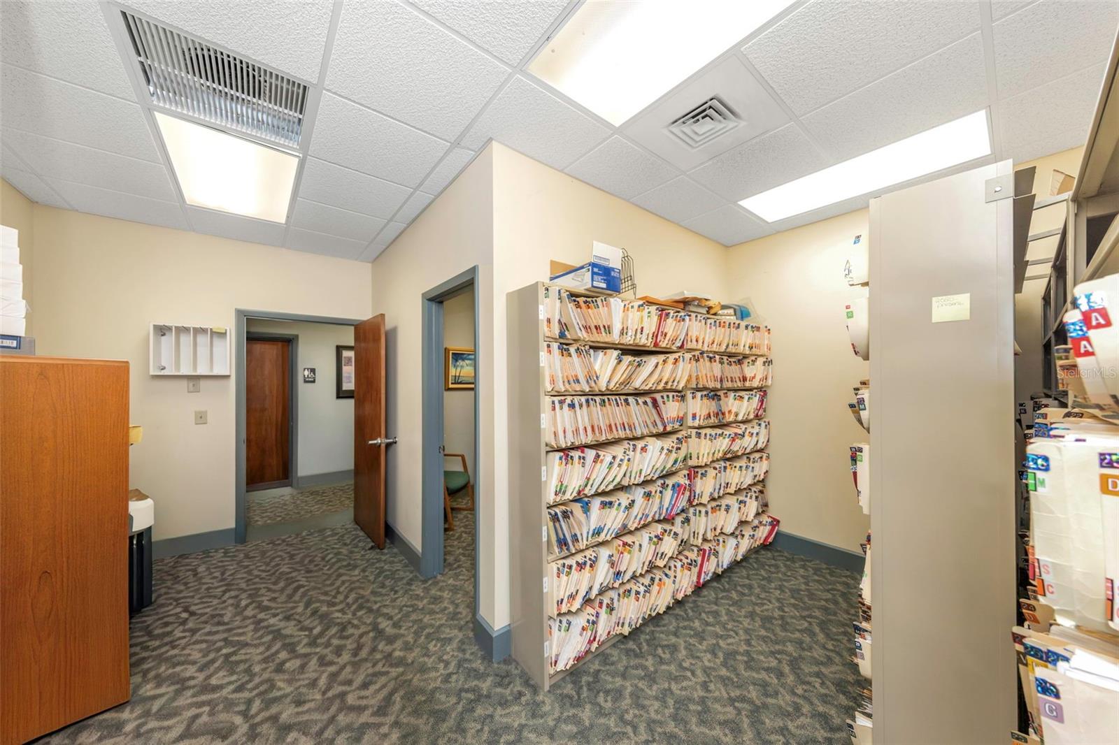 Image 28 of 55 For 2346 Drew Street 1f