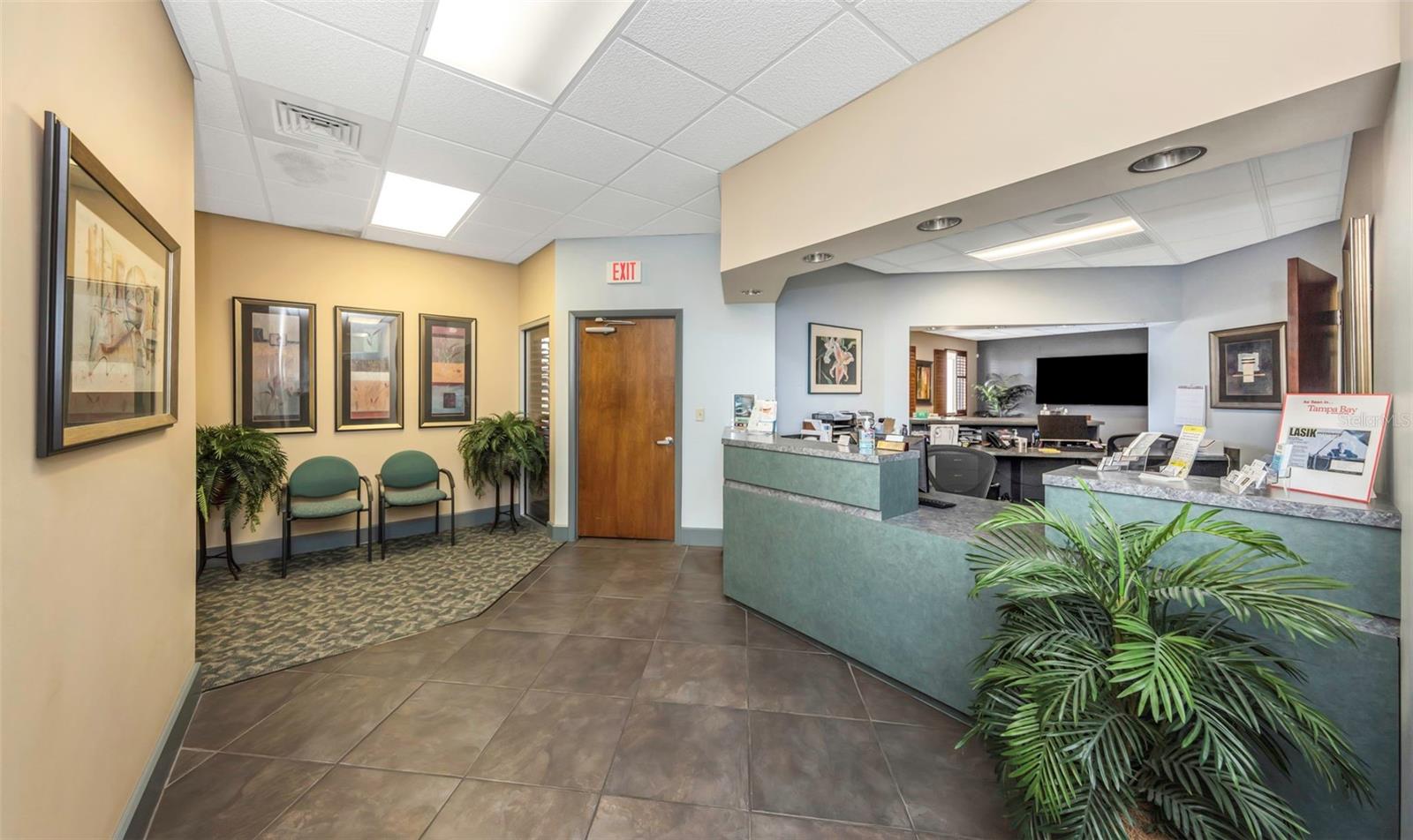 Image 7 of 55 For 2346 Drew Street 1f