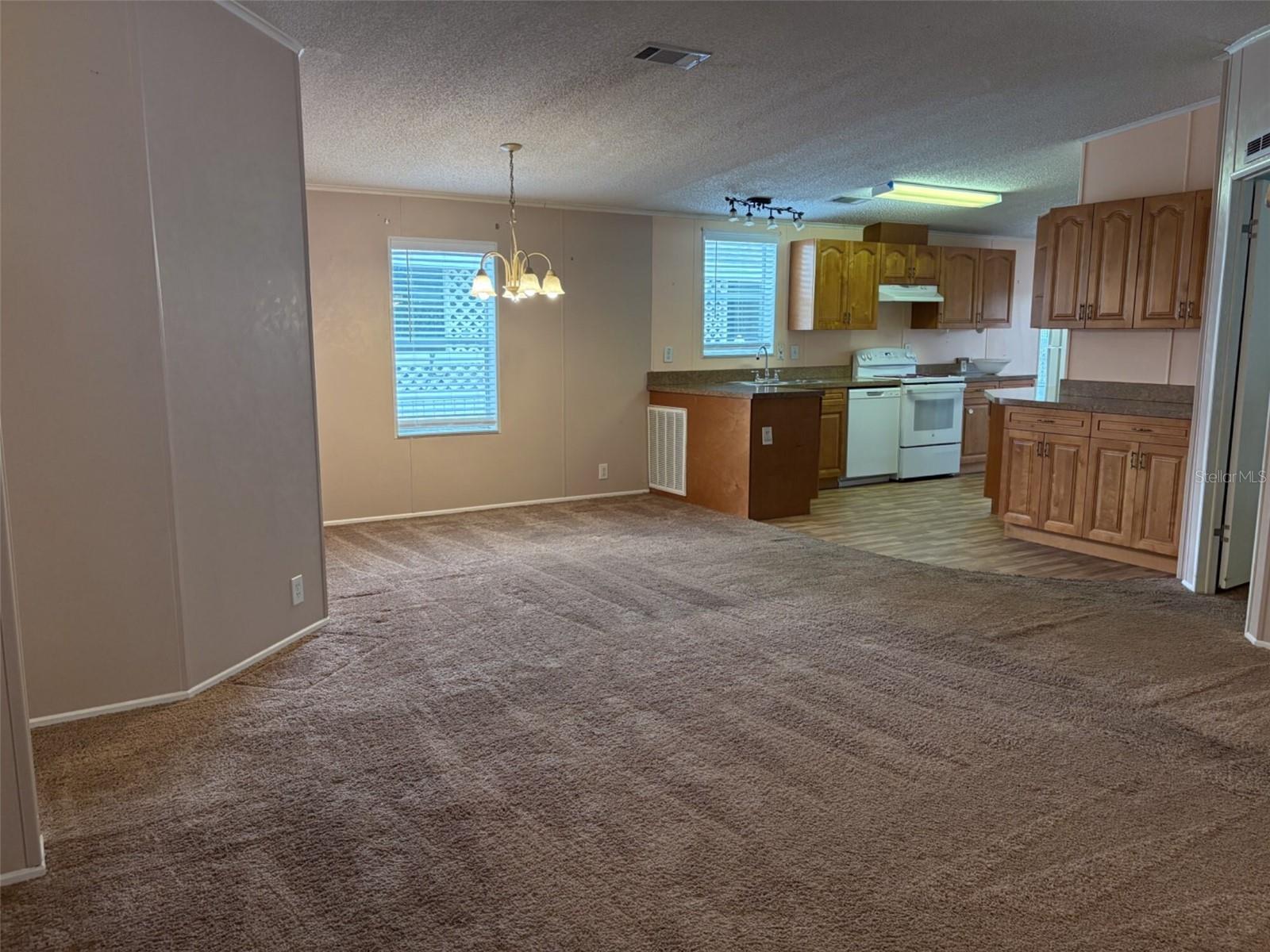 Image 6 of 41 For 3505 Meteor Place