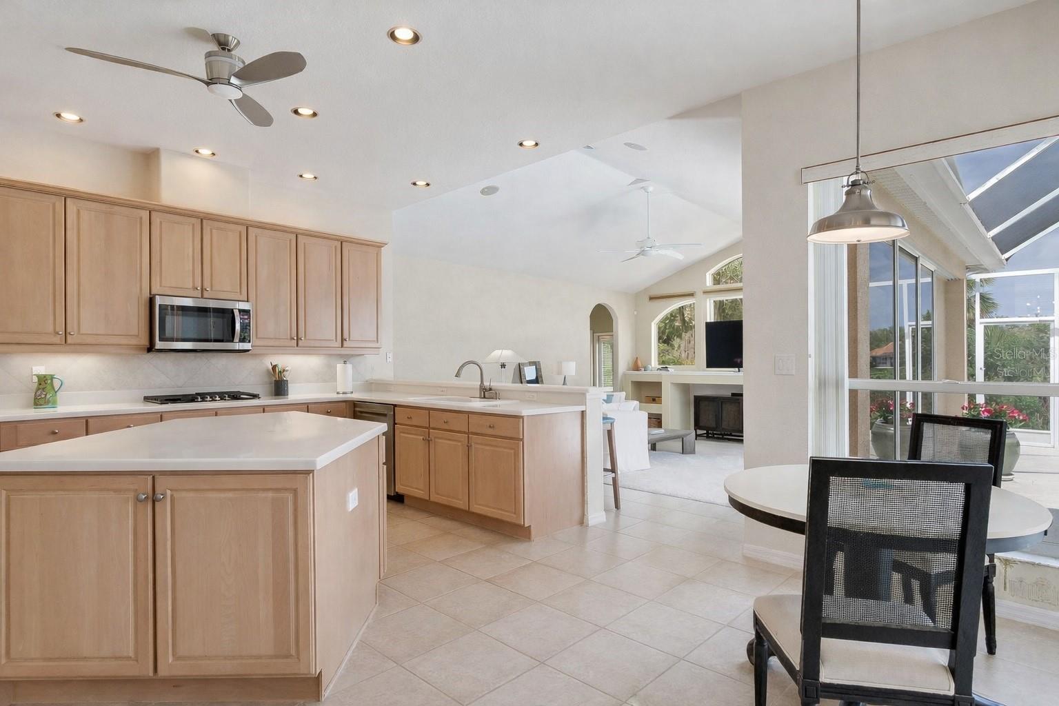 Image 18 of 64 For 10228 Estuary Drive