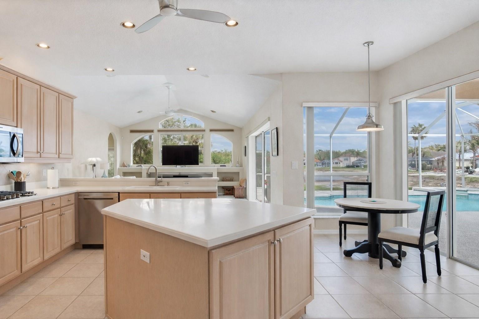 Image 25 of 64 For 10228 Estuary Drive