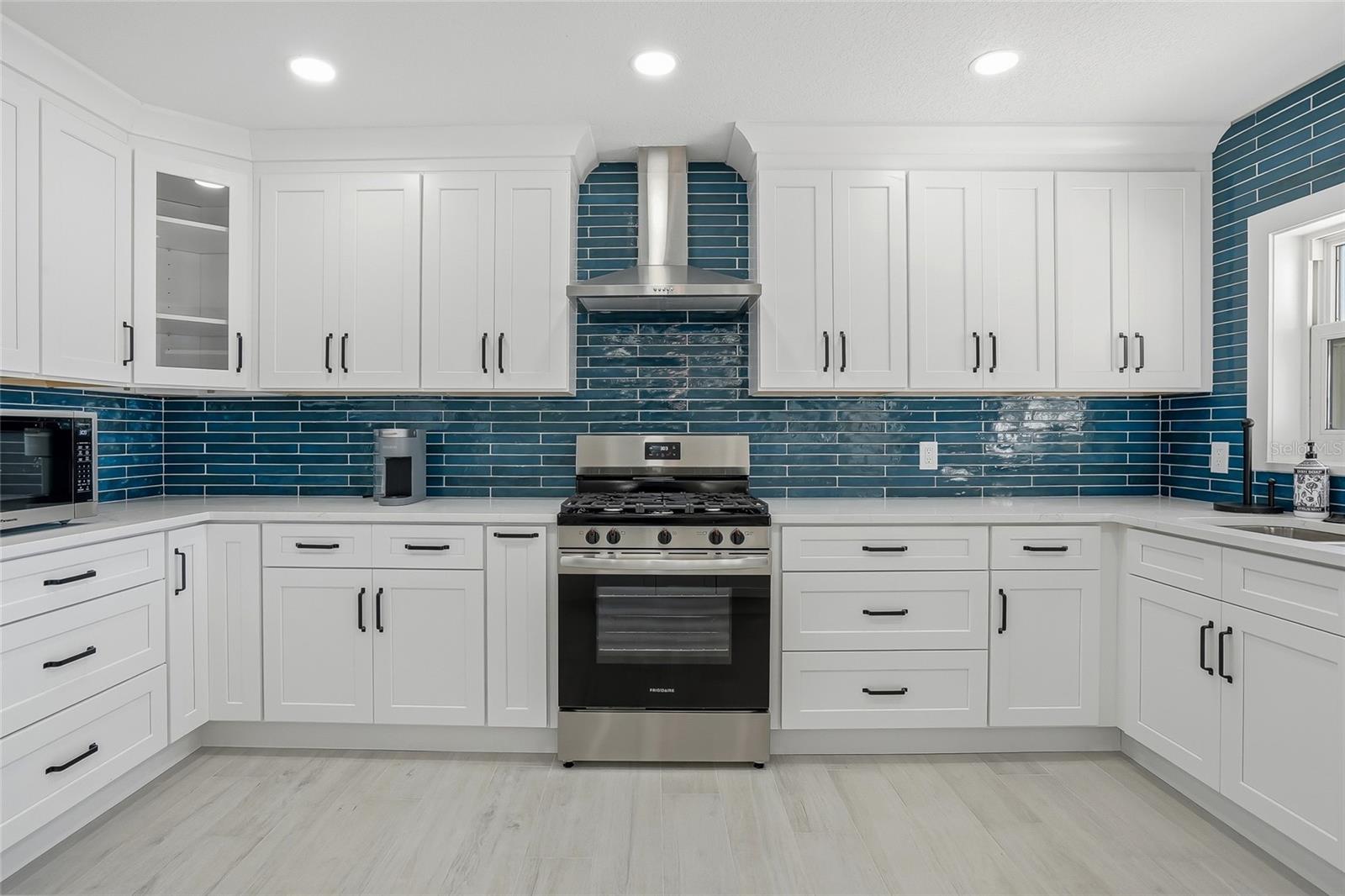 Image 17 of 60 For 3918 Americana