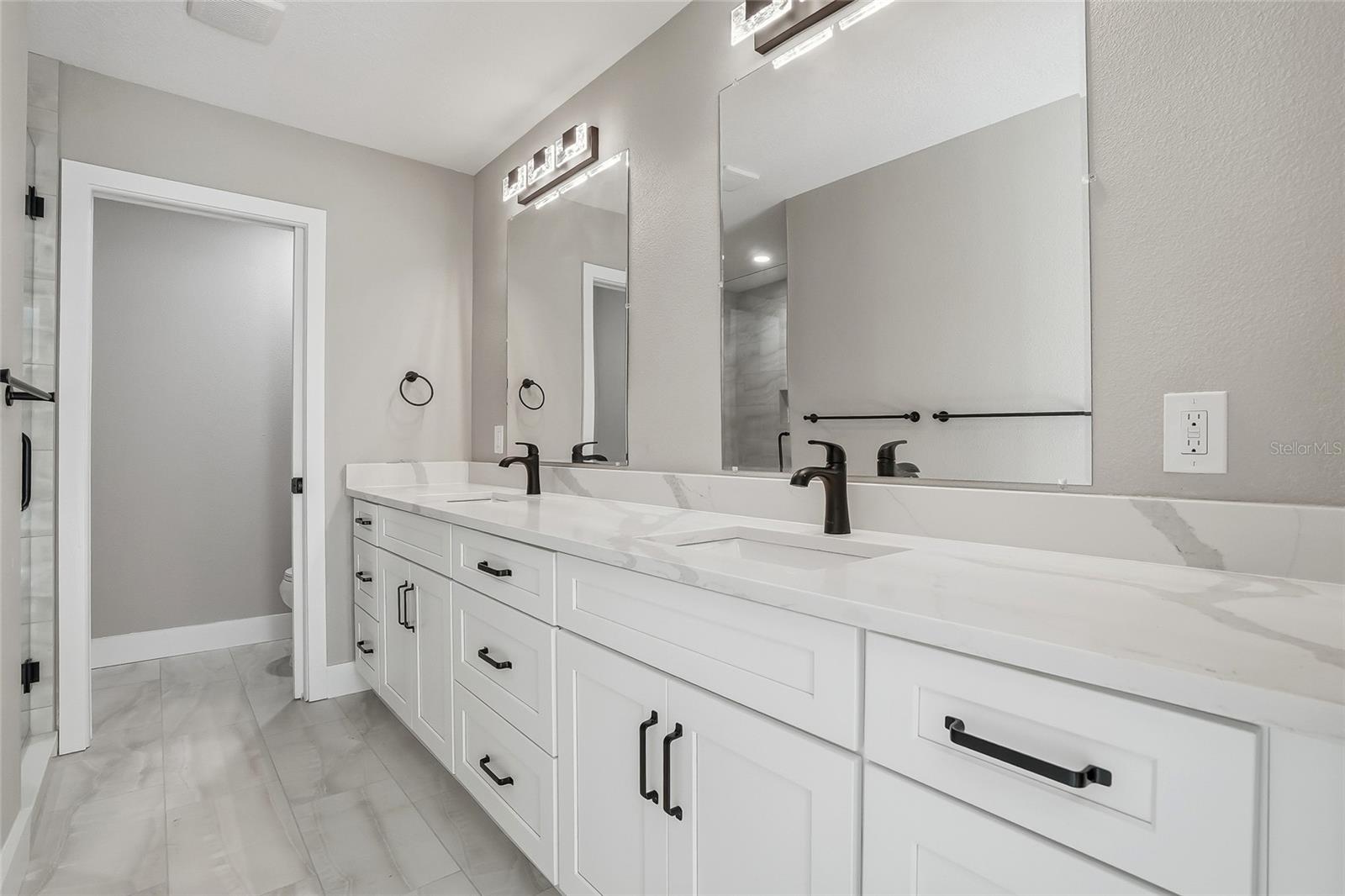 Image 27 of 60 For 3918 Americana