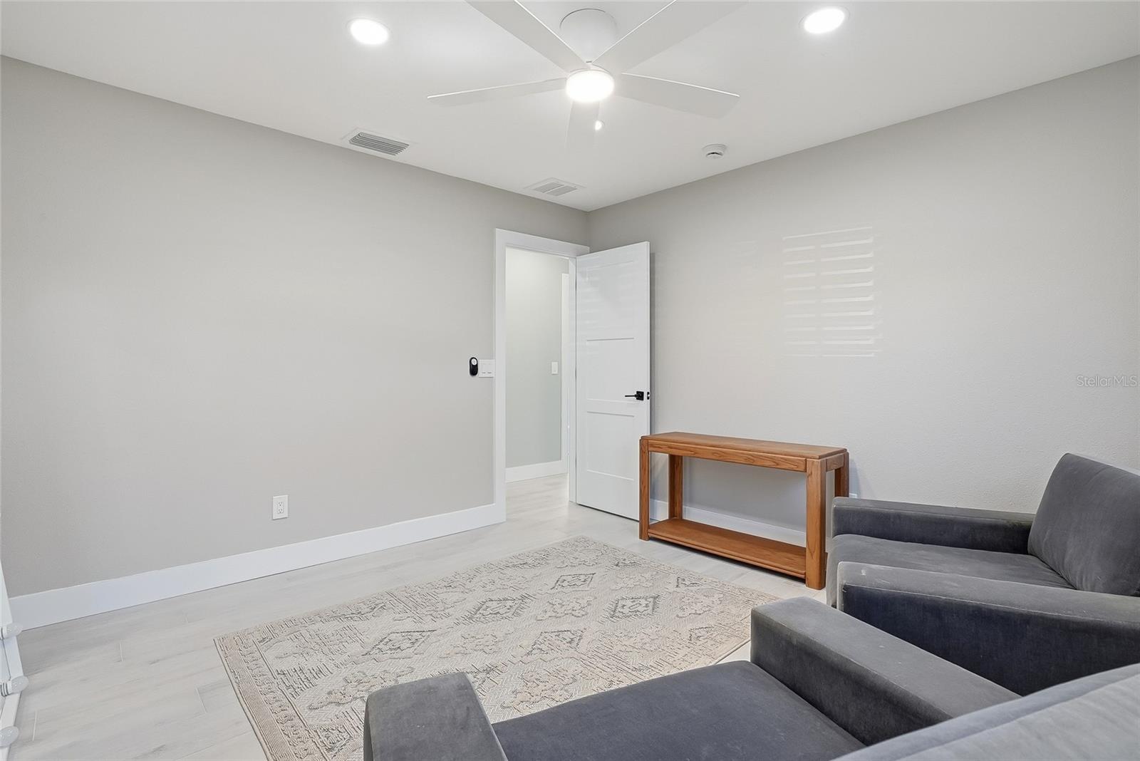 Image 35 of 60 For 3918 Americana