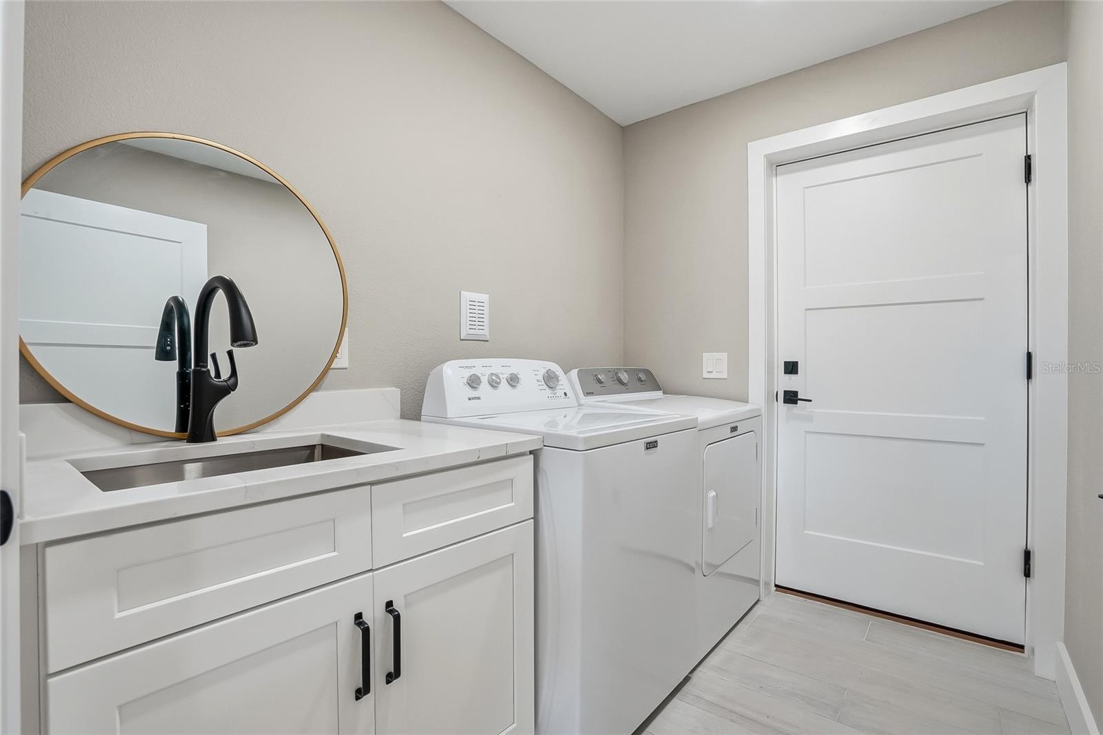 Image 40 of 60 For 3918 Americana