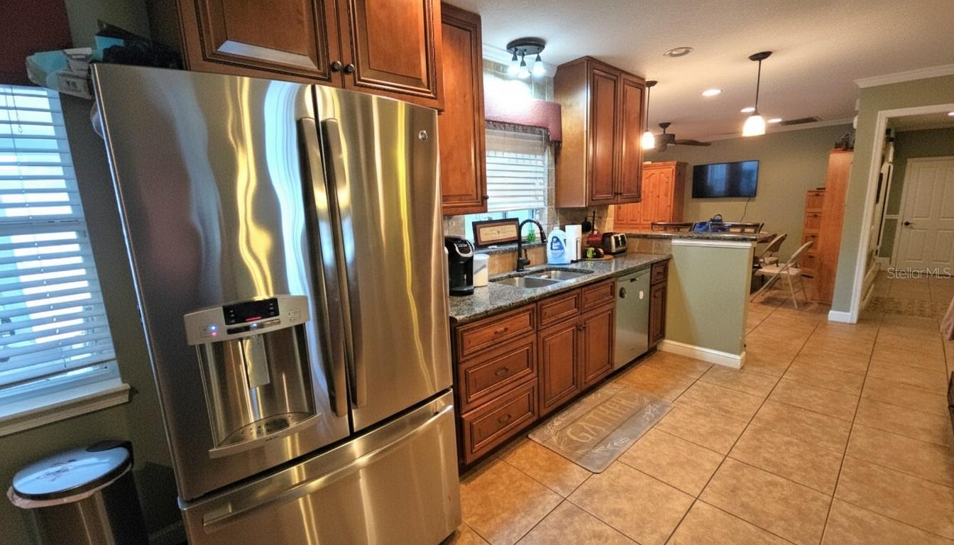 Image 5 of 20 For 6628 Blanche Court