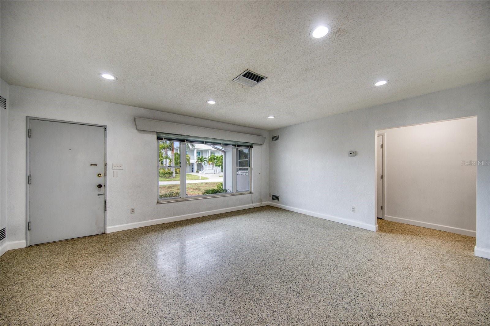 Image 6 of 22 For 106 15th Street