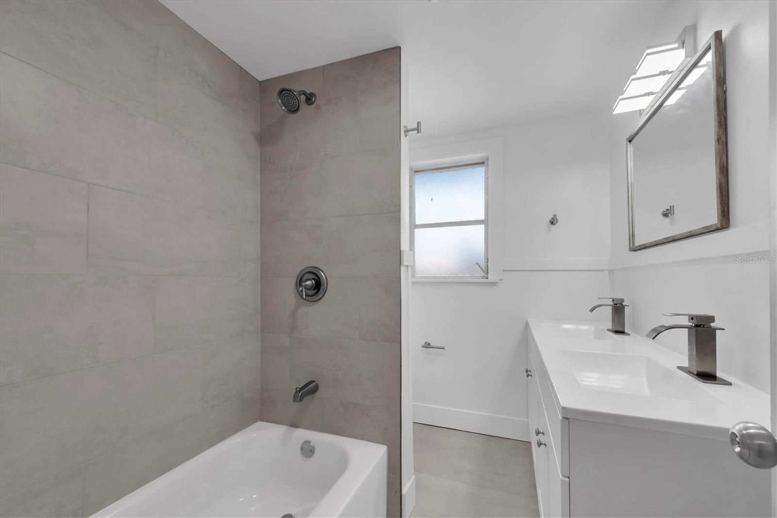 Image 21 of 41 For 358 Boca Ciega Drive