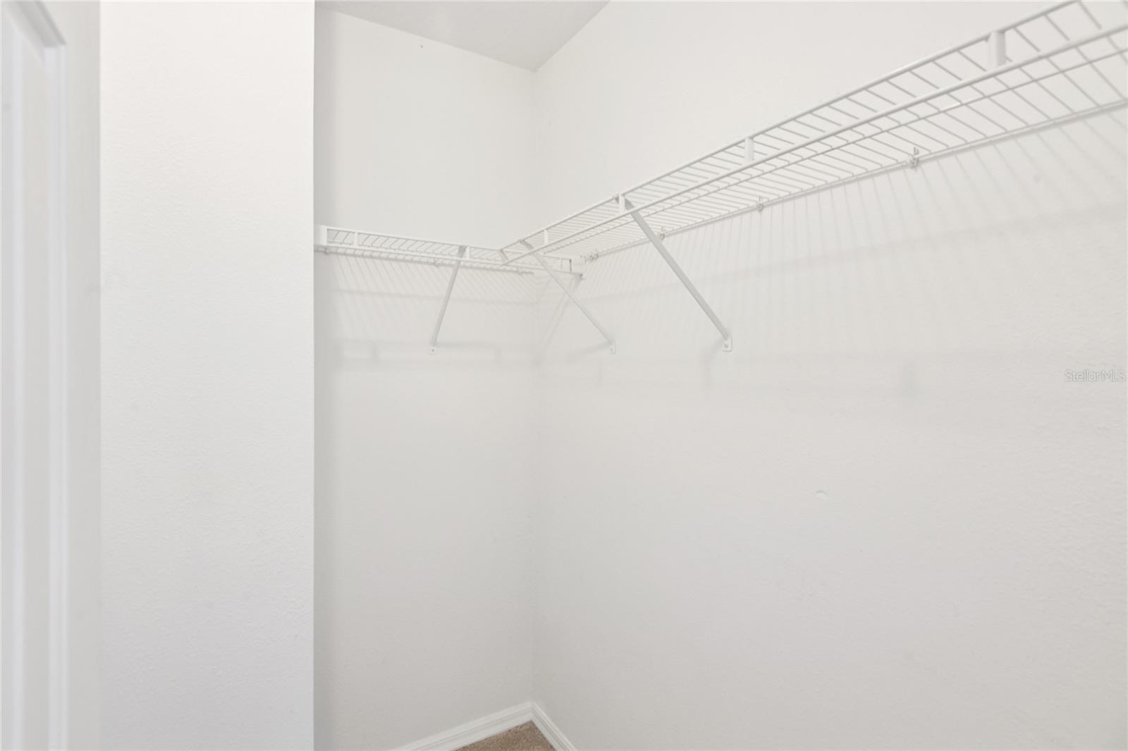 Image 17 of 58 For 12304 Country White Circle