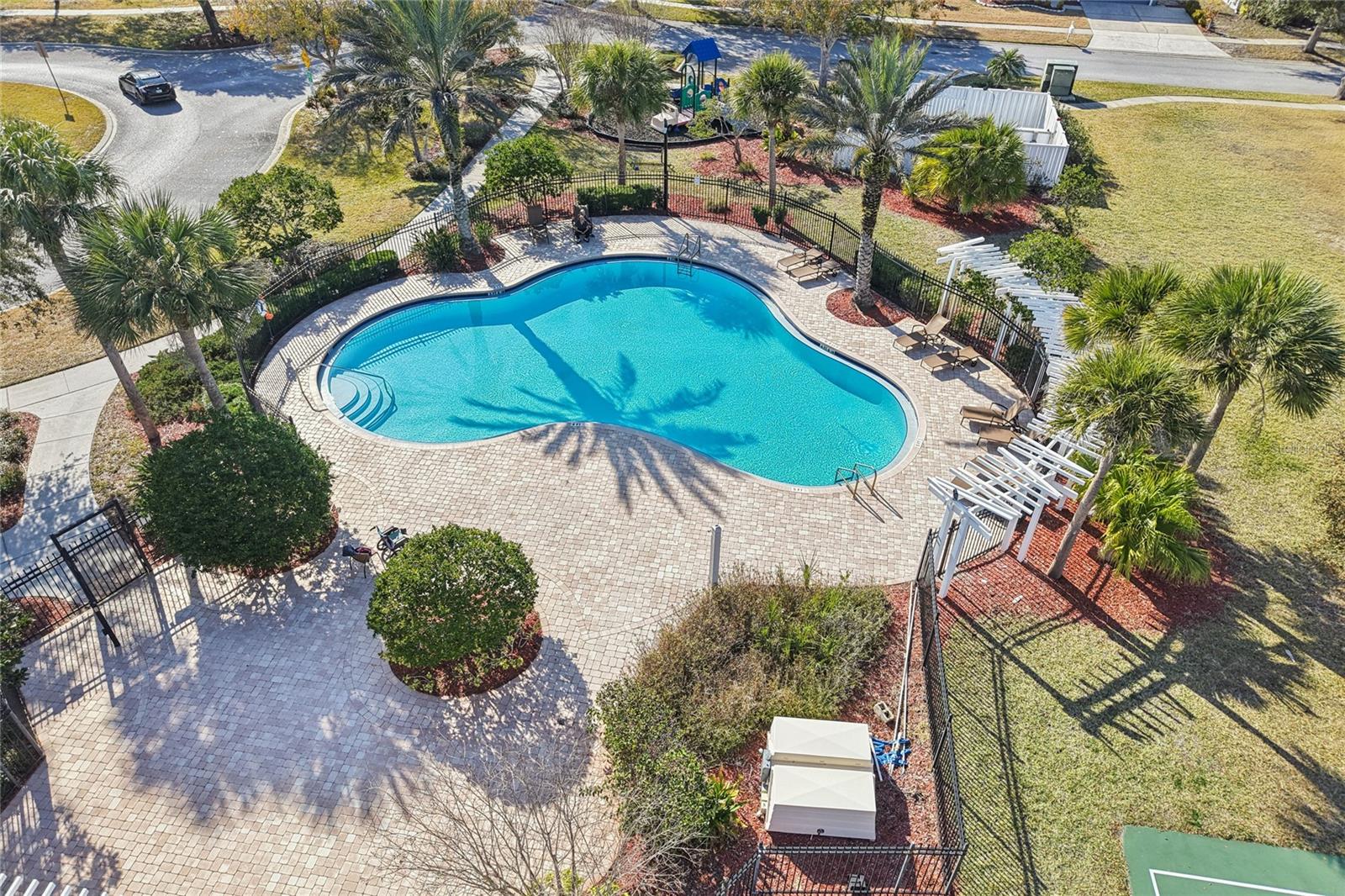 Image 55 of 58 For 12304 Country White Circle