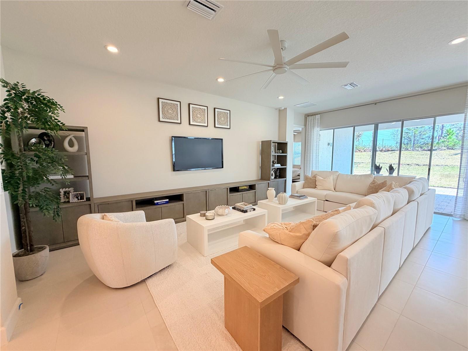 Image 16 of 32 For 32700 Neroli Street