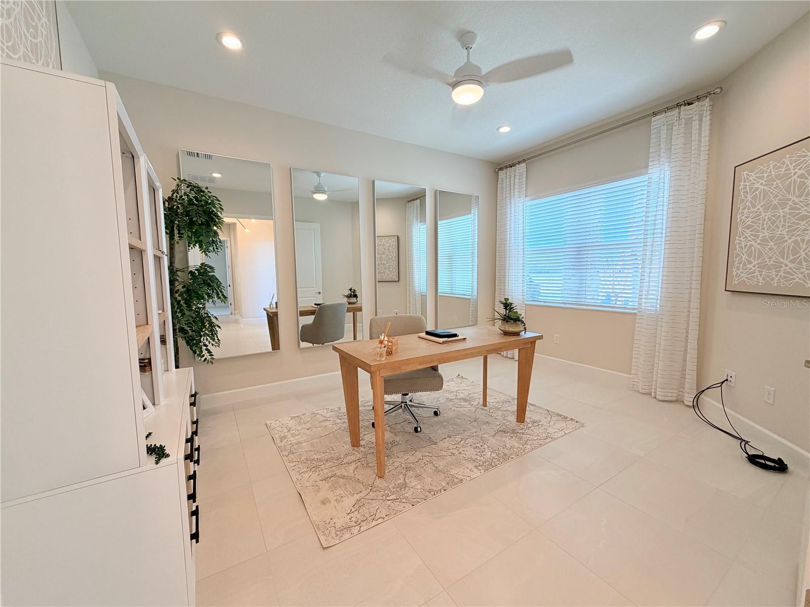 Image 4 of 32 For 32700 Neroli Street