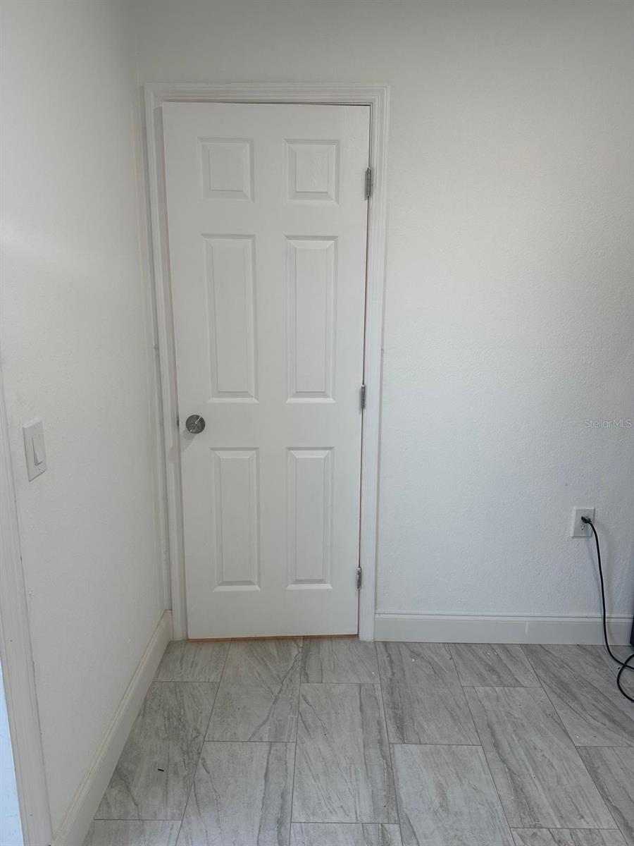 Image 14 of 22 For 7035 Sandalwood Drive