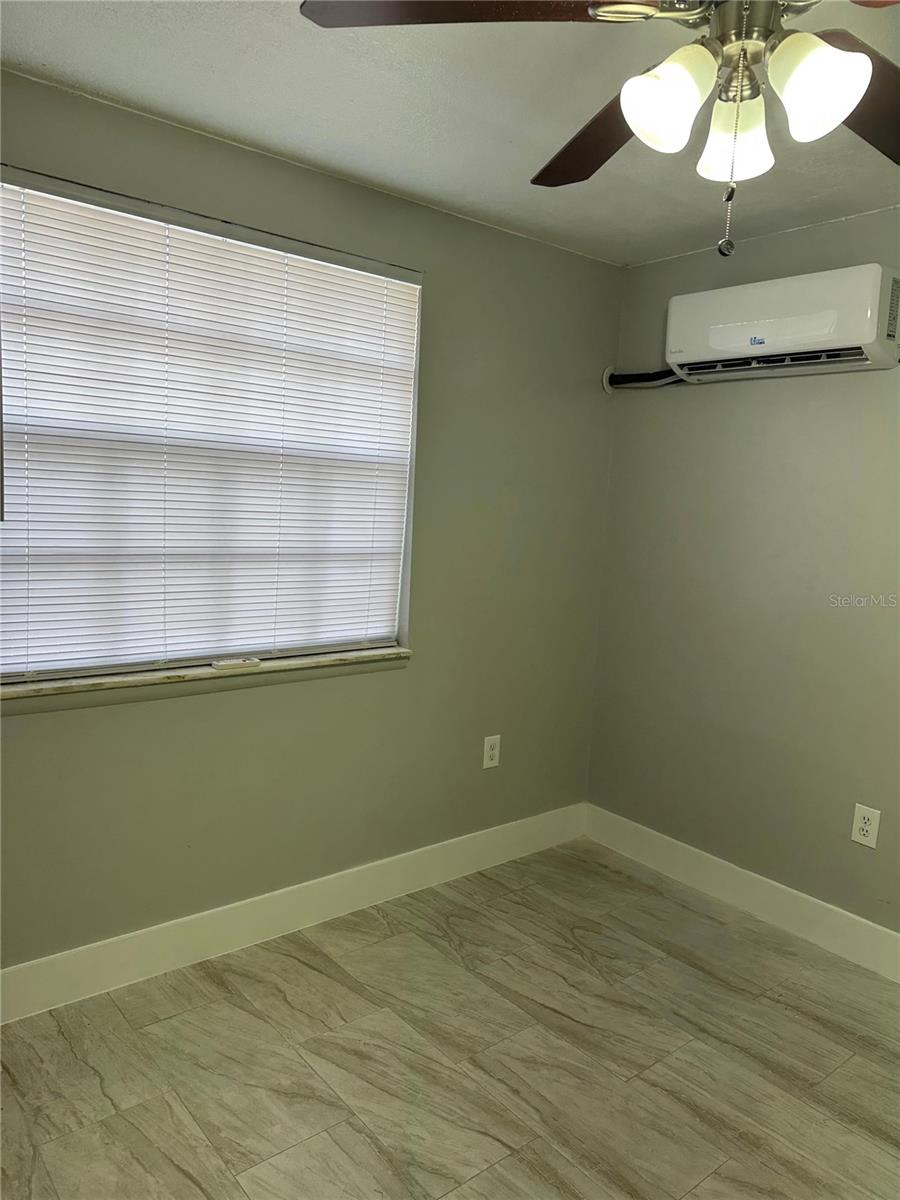 Image 17 of 22 For 7035 Sandalwood Drive