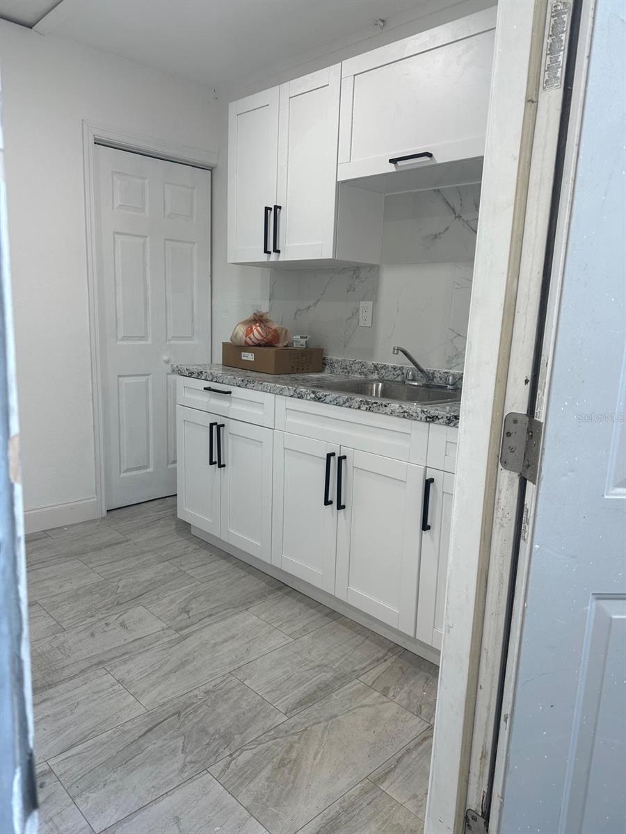 Image 8 of 22 For 7035 Sandalwood Drive