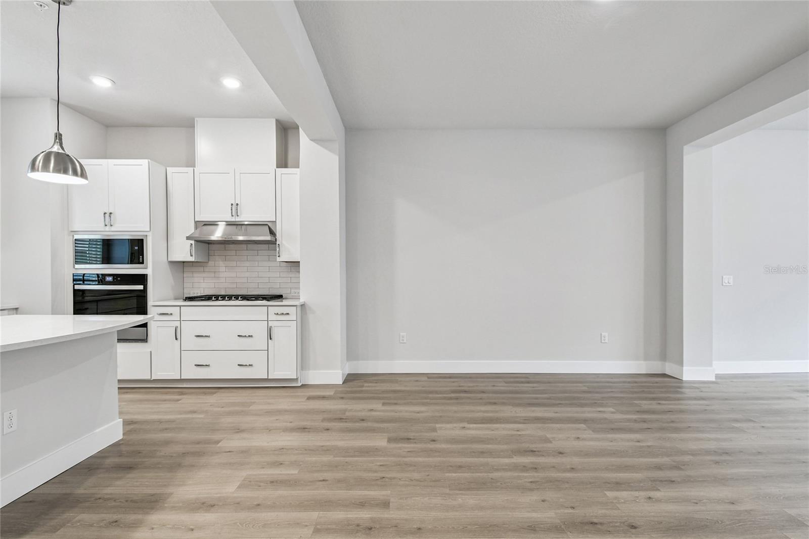 Image 16 of 44 For 3125 4th Terrace N