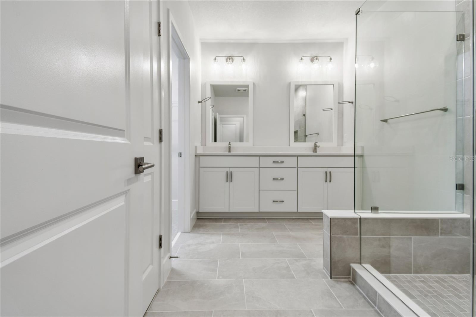 Image 21 of 44 For 3125 4th Terrace N