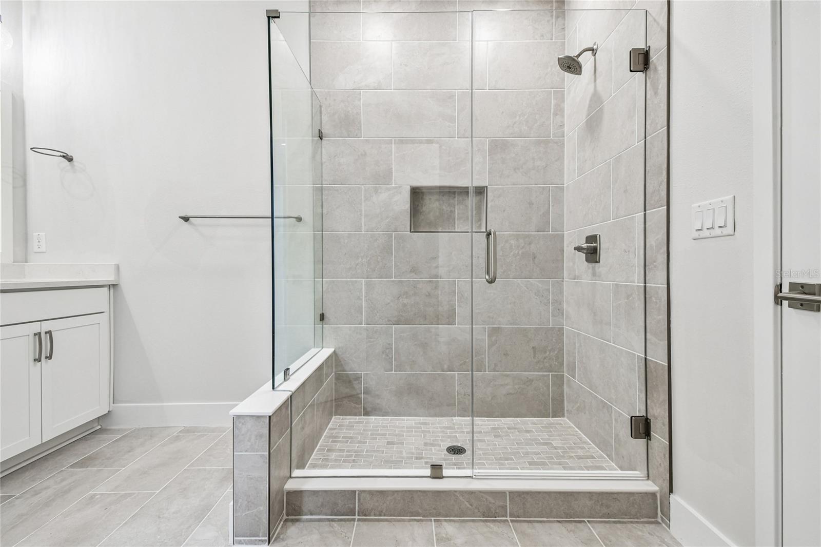 Image 23 of 44 For 3125 4th Terrace N