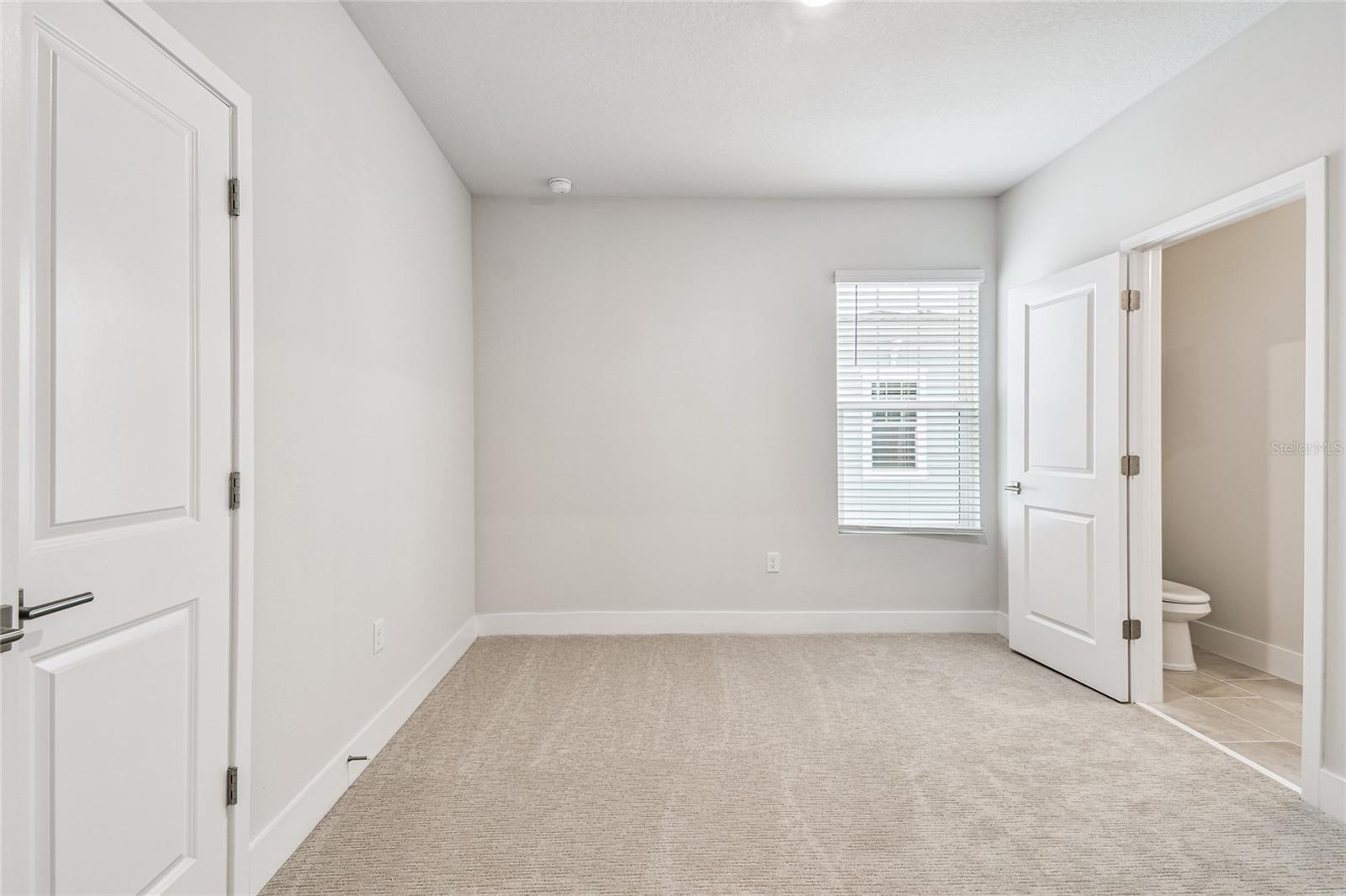 Image 26 of 44 For 3125 4th Terrace N