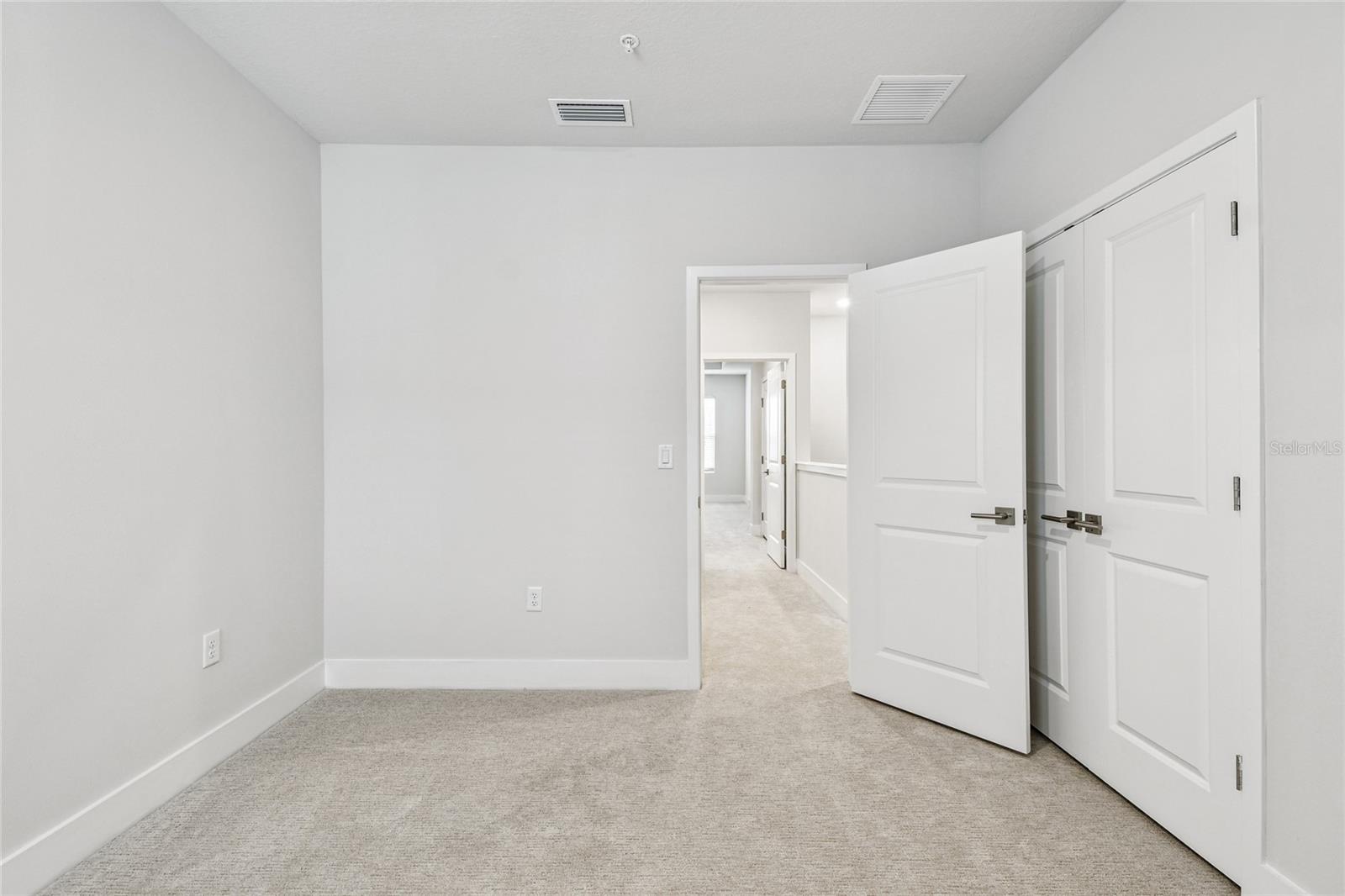 Image 27 of 44 For 3125 4th Terrace N