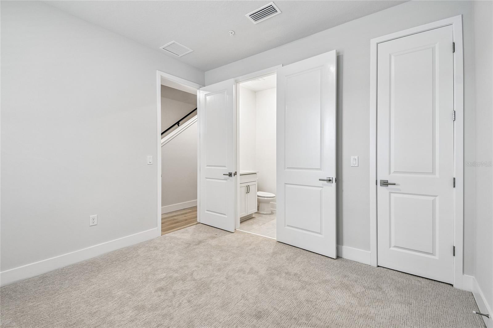 Image 31 of 44 For 3125 4th Terrace N