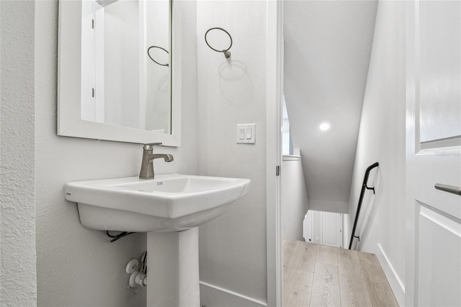 Image 35 of 44 For 3125 4th Terrace N