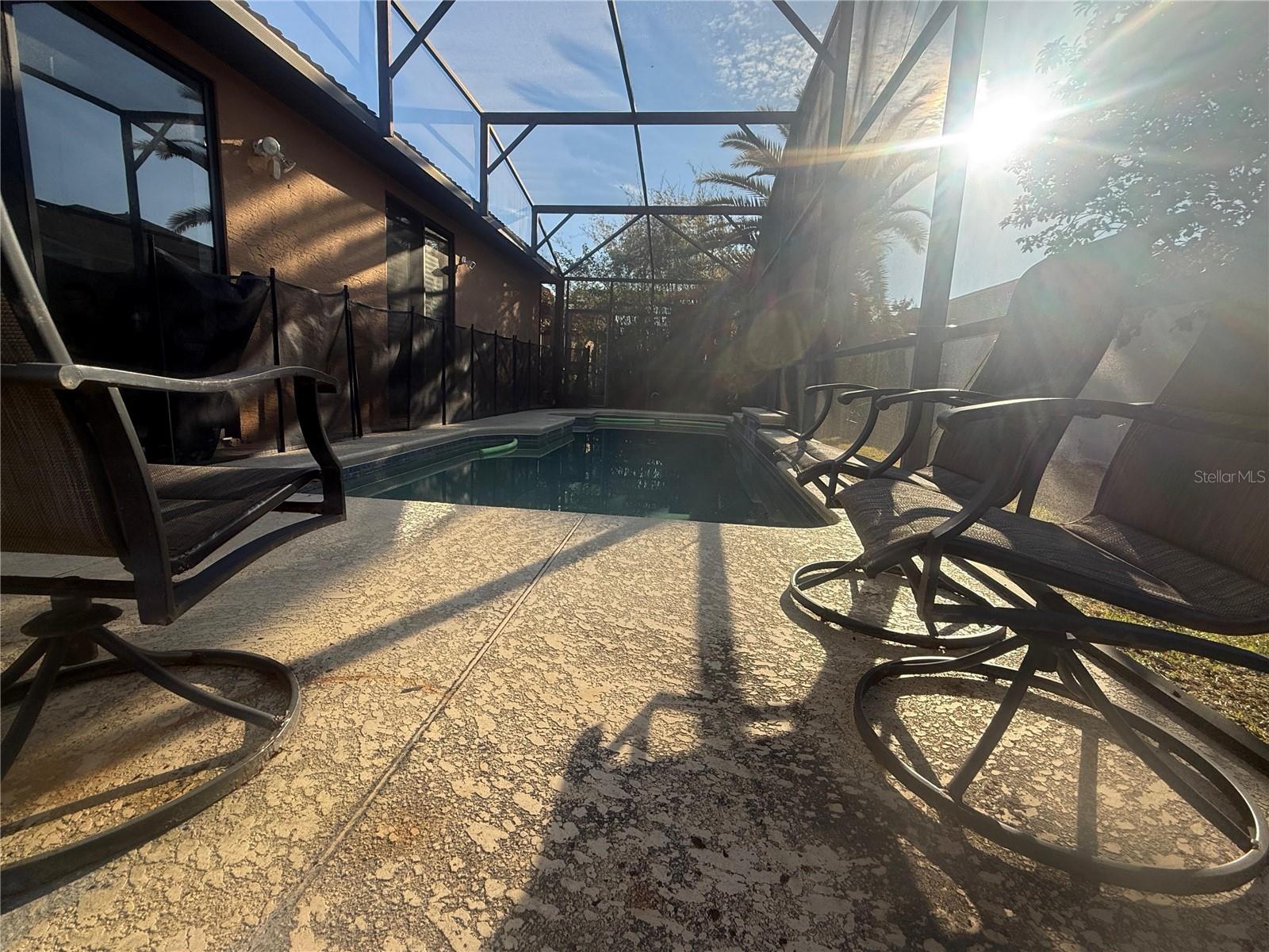 Image 8 of 10 For 3042 Camino Real Drive S