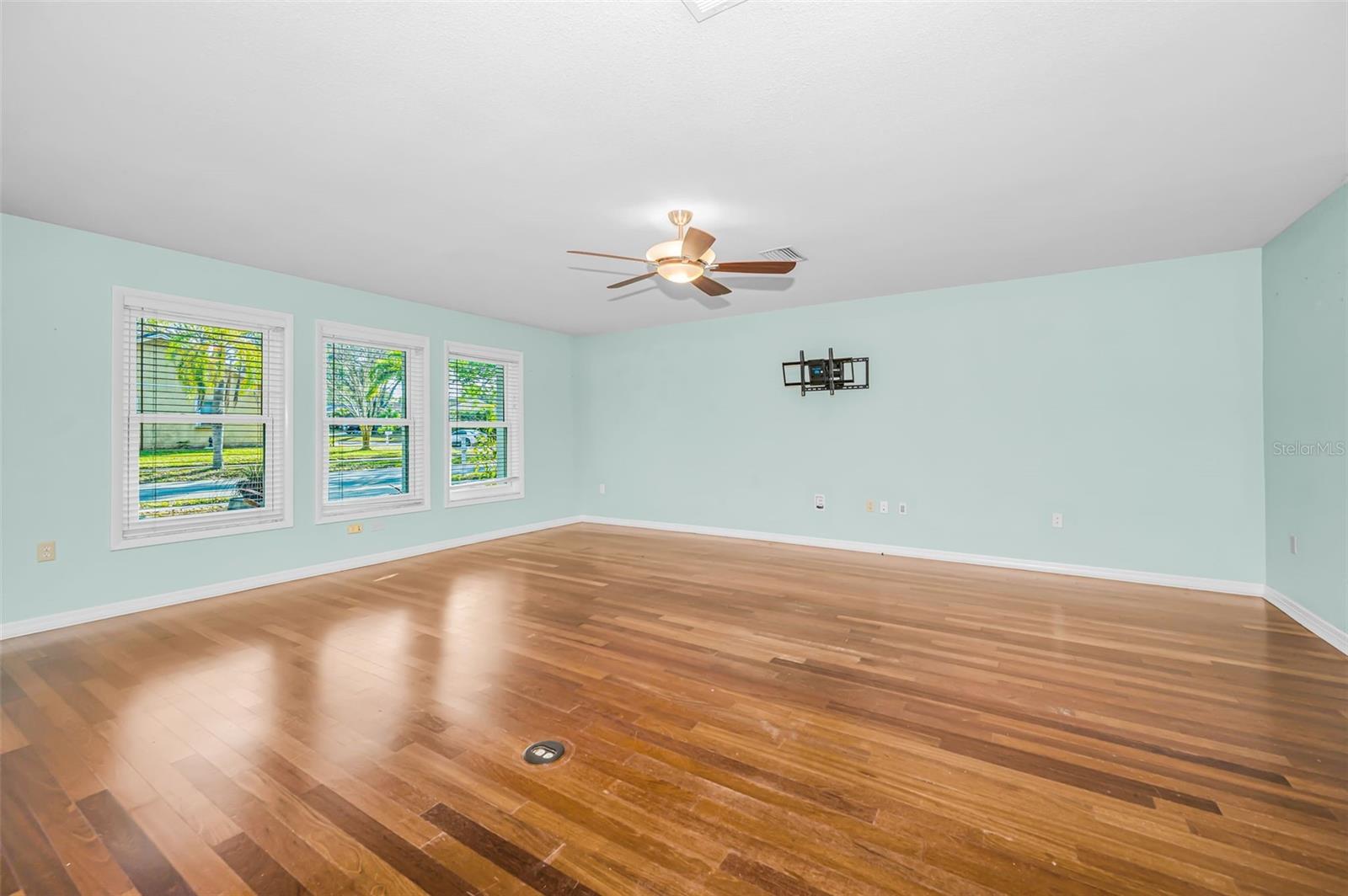 Image 13 of 58 For 1889 Mourning Dove Drive